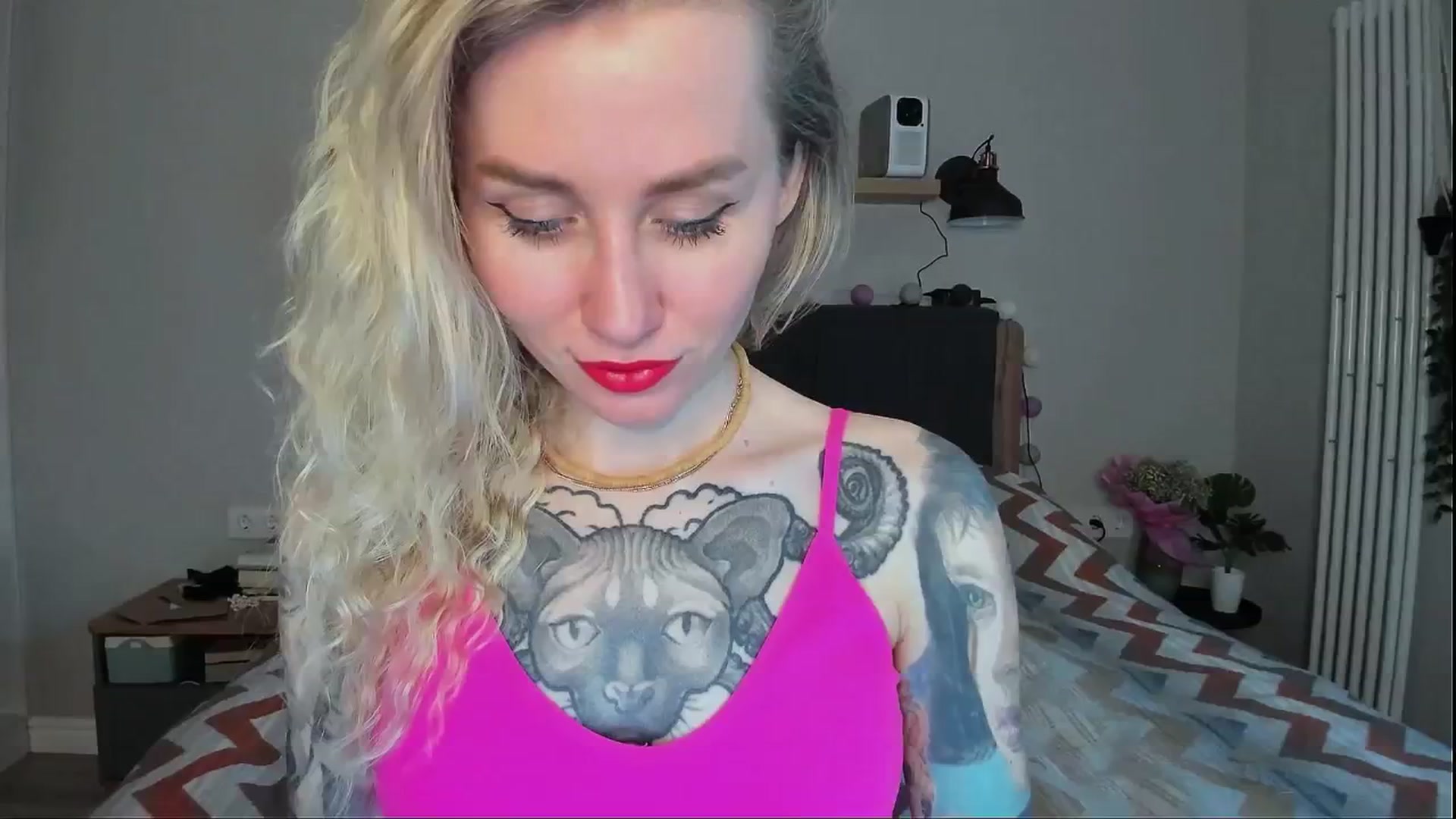 Gallery image thumbnail from Alexa_Smithhh's myfreecams stream on, 06/20/2024, 19:56 image 6 of 20