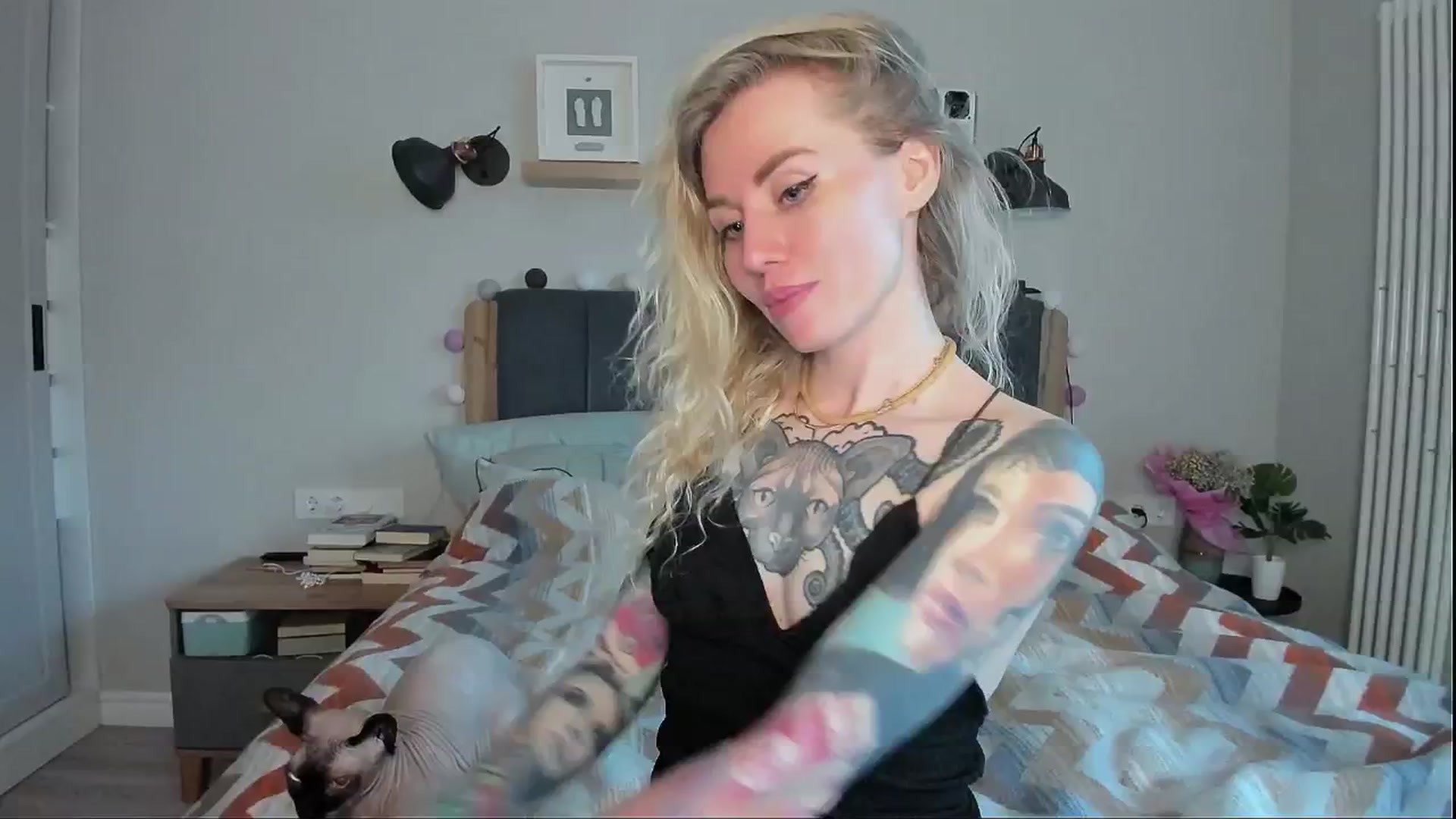 Gallery image thumbnail from Alexa_Smithhh's myfreecams stream on, 06/21/2024, 18:57 image 17 of 20
