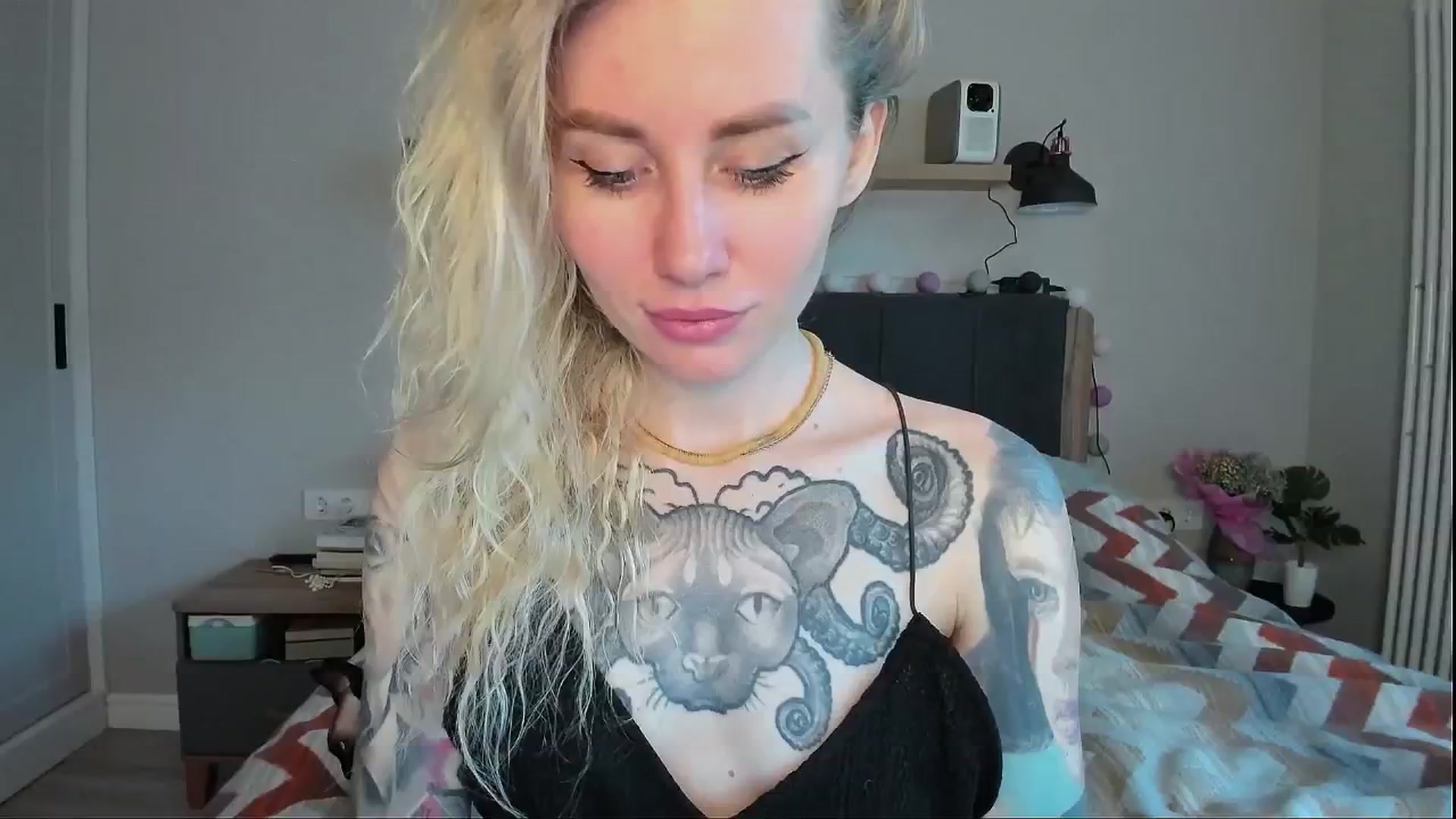 Gallery image thumbnail from Alexa_Smithhh's myfreecams stream on, 06/21/2024, 18:57 image 10 of 20