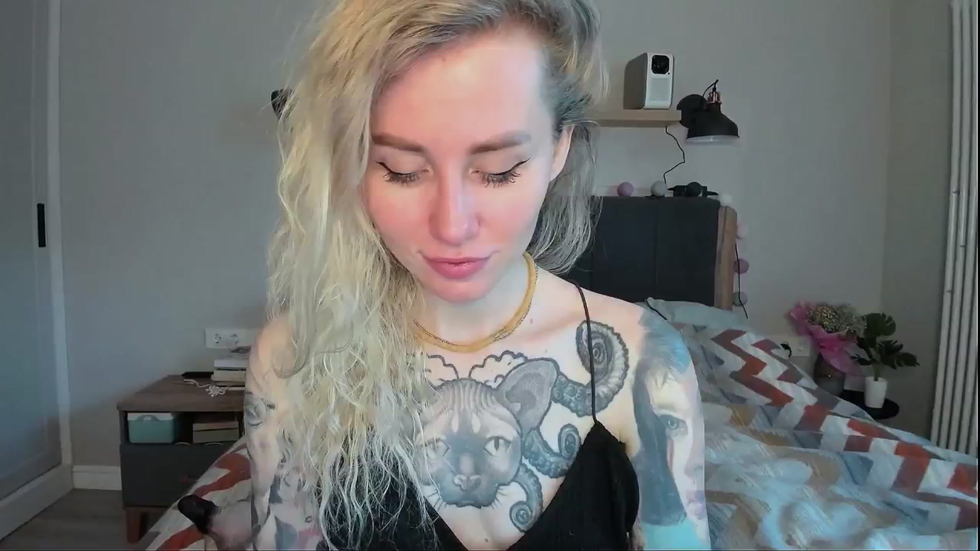 Gallery image thumbnail from Alexa_Smithhh's myfreecams stream on, 06/21/2024, 18:57 image 15 of 20