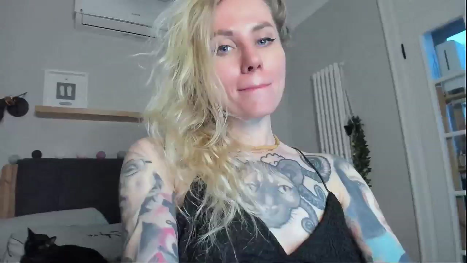Gallery image thumbnail from Alexa_Smithhh's myfreecams stream on, 06/21/2024, 19:56 image 20 of 20