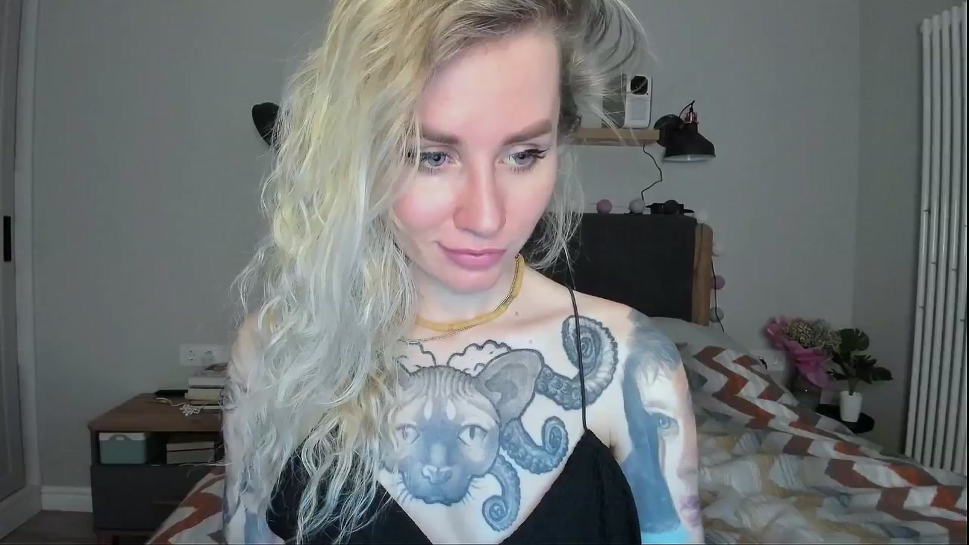 Gallery image thumbnail from Alexa_Smithhh's myfreecams stream on, 06/21/2024, 19:56 image 16 of 20