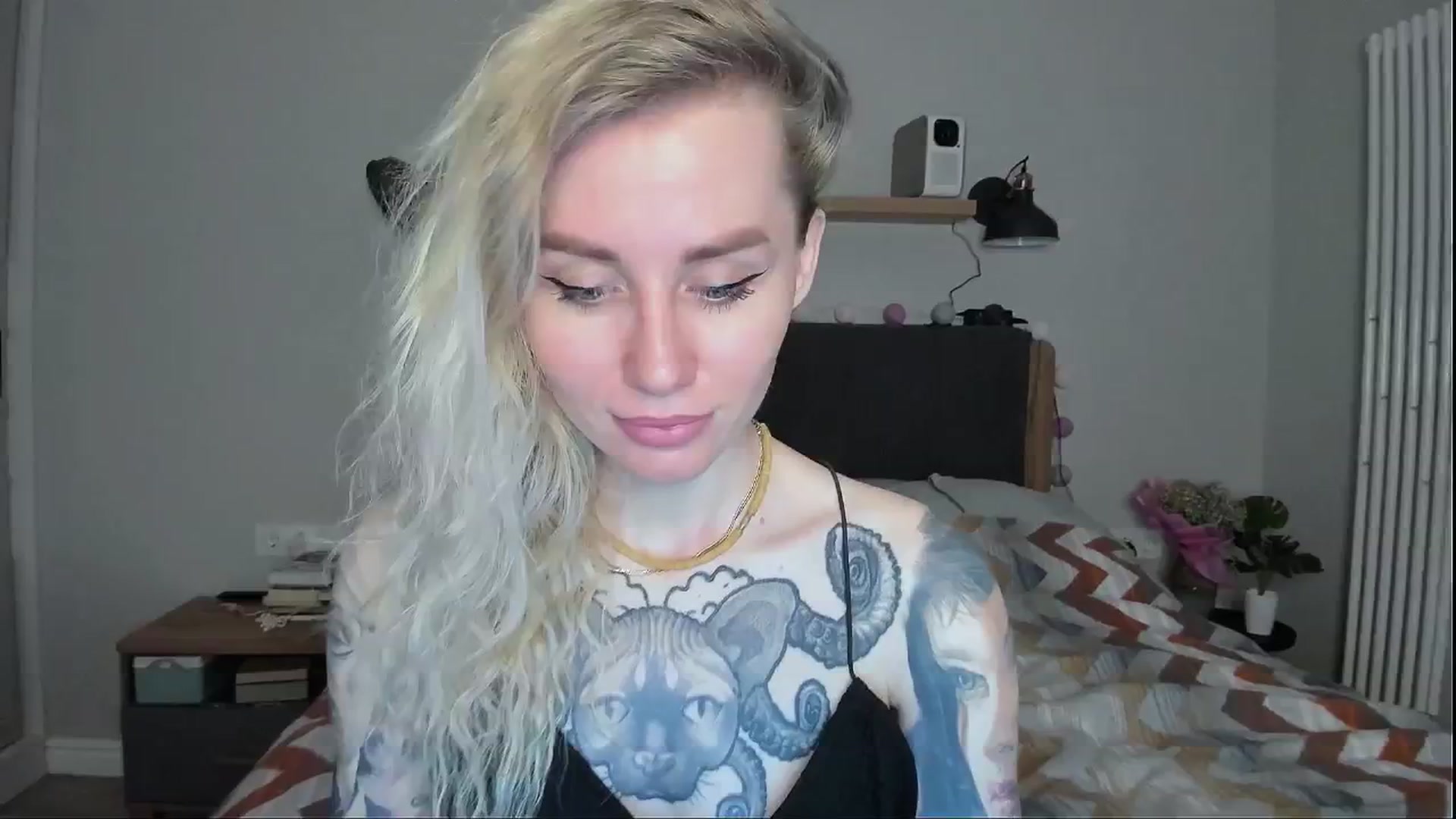 Gallery image thumbnail from Alexa_Smithhh's myfreecams stream on, 06/21/2024, 19:56 image 18 of 20