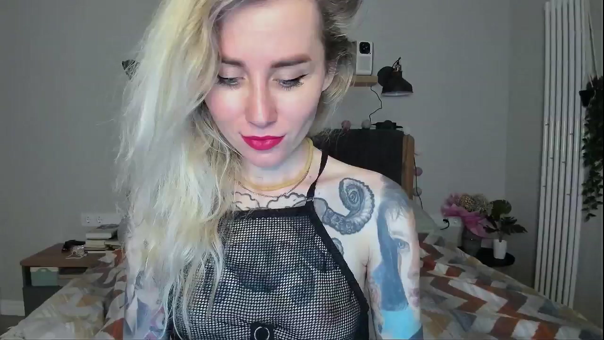 Gallery image thumbnail from Alexa_Smithhh's myfreecams stream on, 06/25/2024, 21:25 image 1 of 20