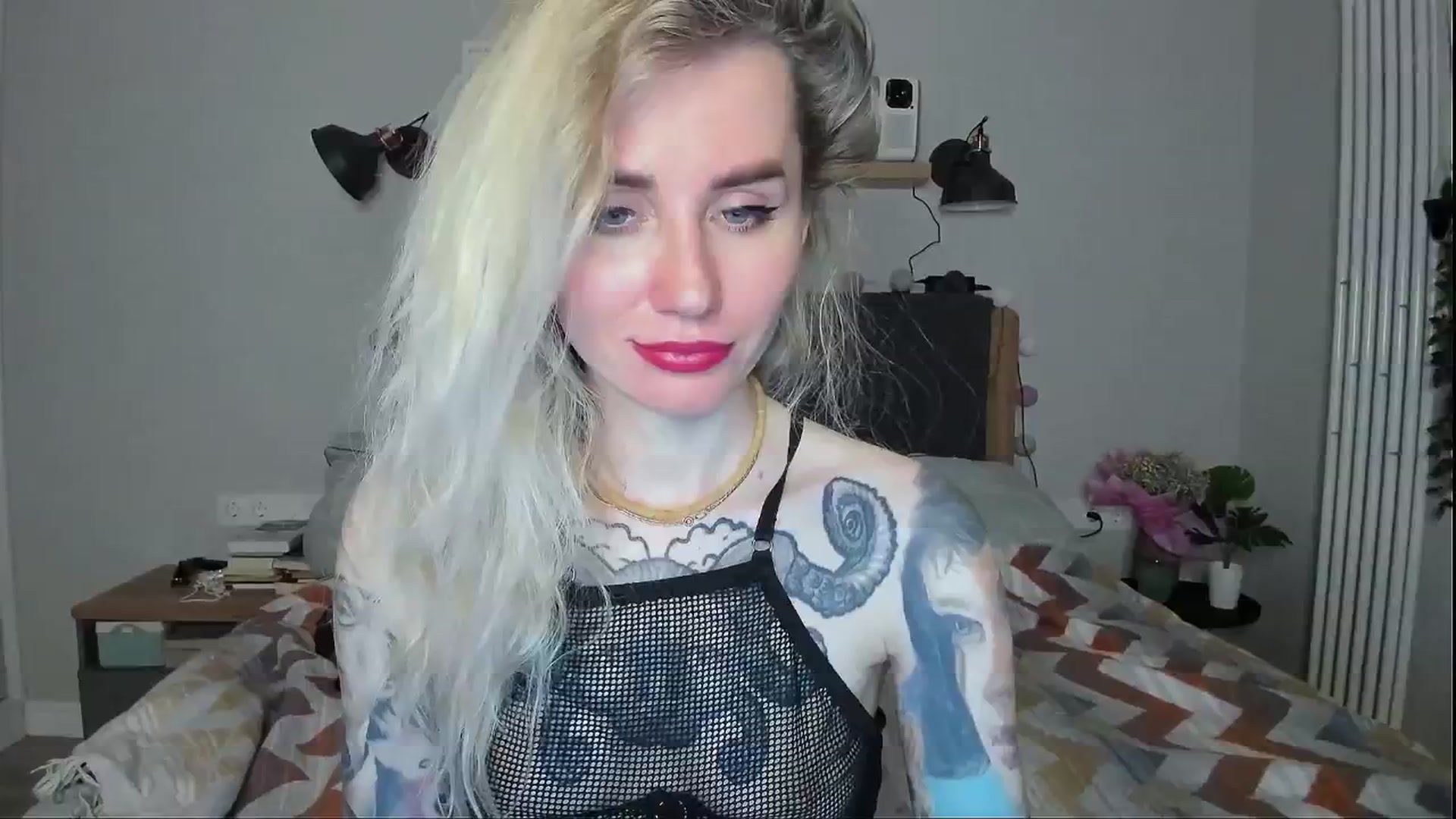 Gallery image thumbnail from Alexa_Smithhh's myfreecams stream on, 06/25/2024, 21:25 image 18 of 20