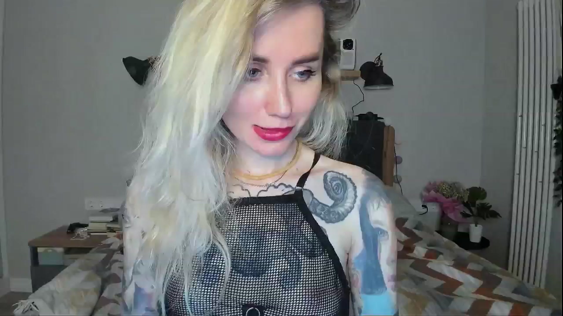 Gallery image thumbnail from Alexa_Smithhh's myfreecams stream on, 06/25/2024, 21:25 image 8 of 20