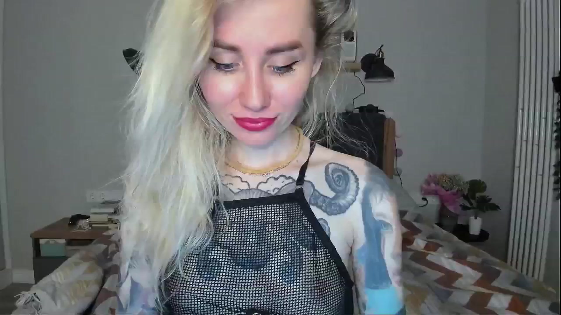 Gallery image thumbnail from Alexa_Smithhh's myfreecams stream on, 06/25/2024, 21:25 image 17 of 20