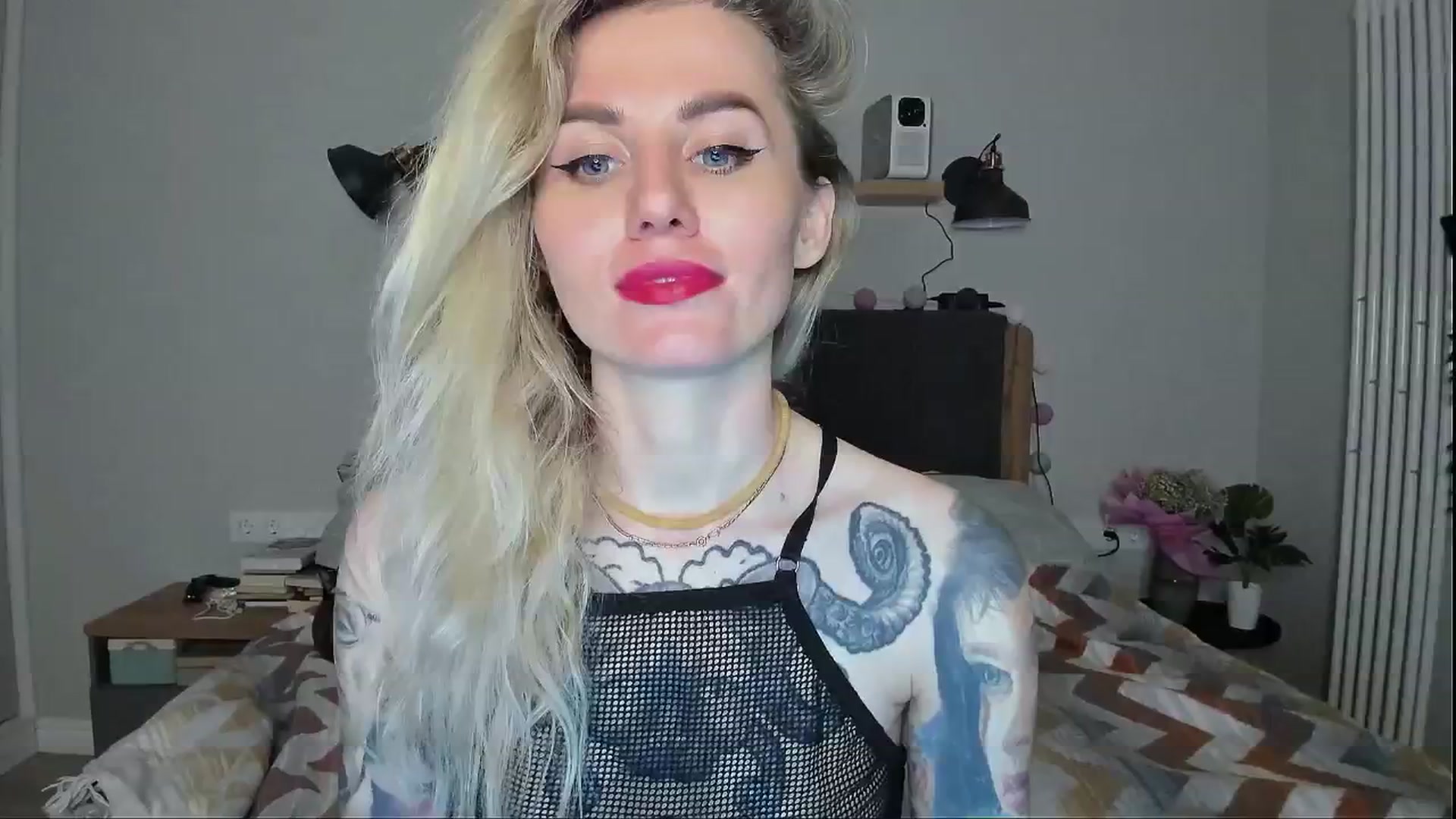 Gallery image thumbnail from Alexa_Smithhh's myfreecams stream on, 06/25/2024, 21:25 image 10 of 20