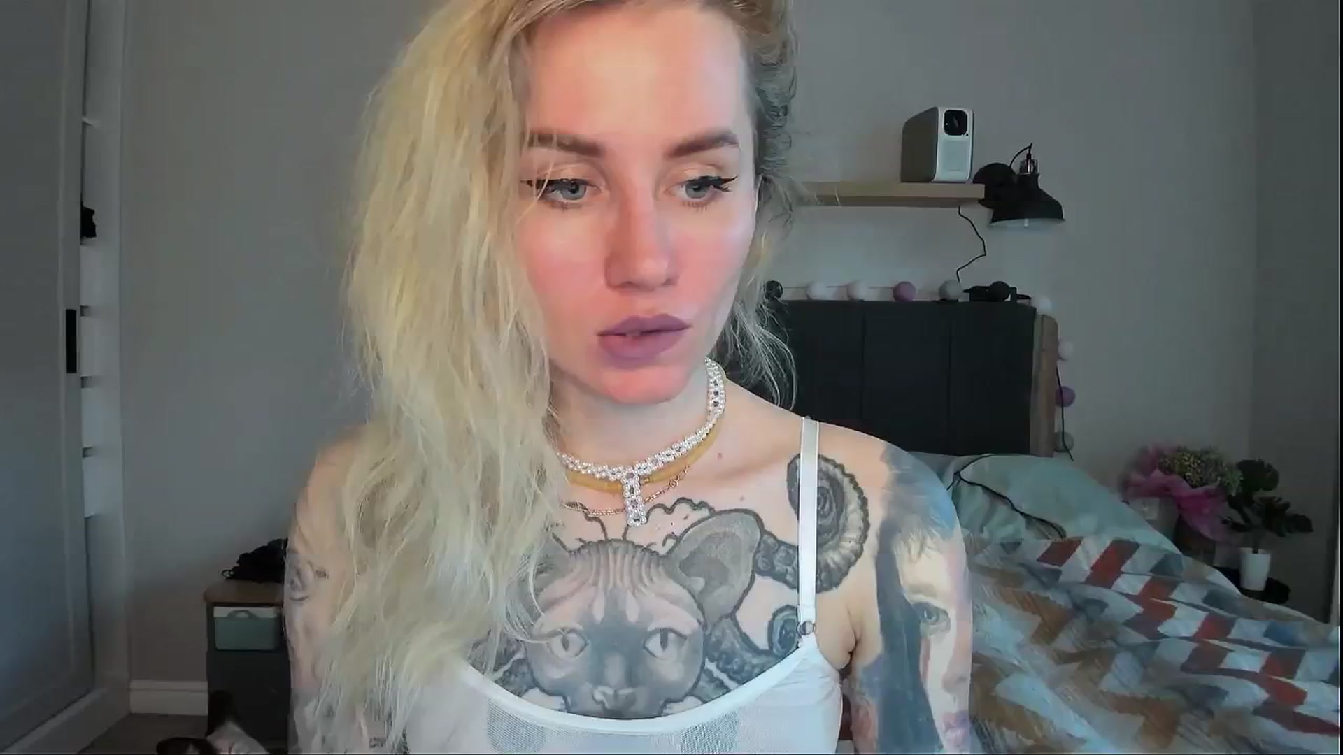 Gallery image thumbnail from Alexa_Smithhh's myfreecams stream on, 06/27/2024, 18:49 image 9 of 20