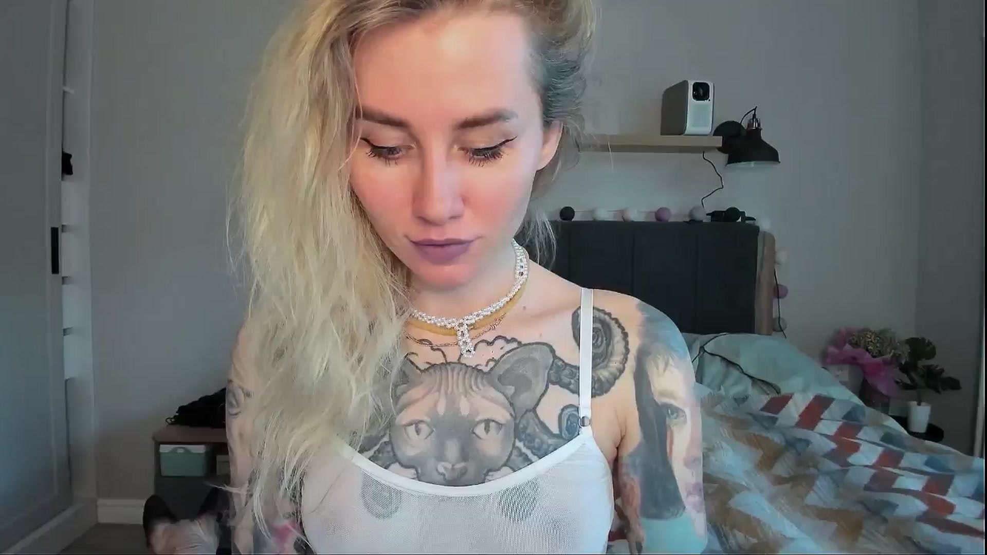 Gallery image thumbnail from Alexa_Smithhh's myfreecams stream on, 06/27/2024, 18:49 image 5 of 20