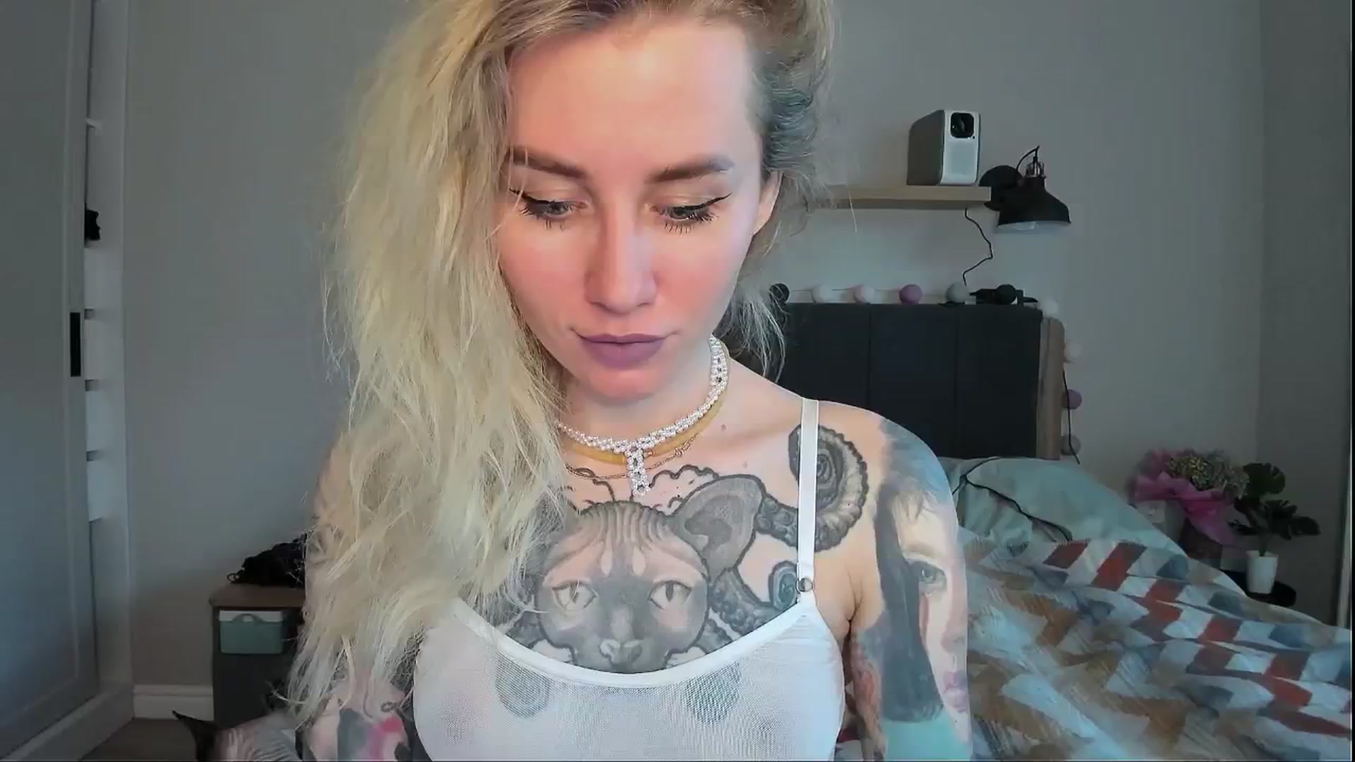Gallery image thumbnail from Alexa_Smithhh's myfreecams stream on, 06/27/2024, 18:49 image 6 of 20