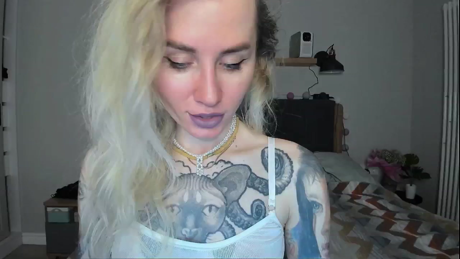 Gallery image thumbnail from Alexa_Smithhh's myfreecams stream on, 06/27/2024, 20:22 image 14 of 20