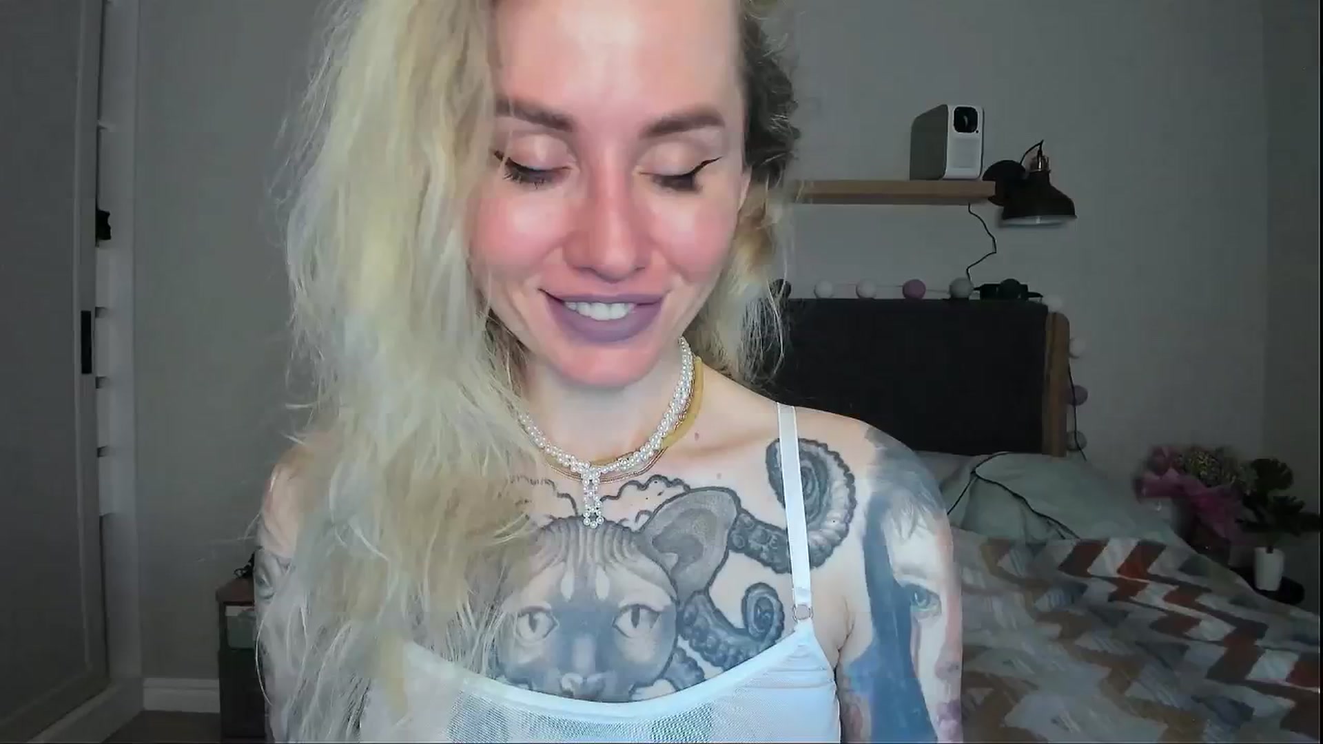 Gallery image thumbnail from Alexa_Smithhh's myfreecams stream on, 06/27/2024, 20:22 image 5 of 20