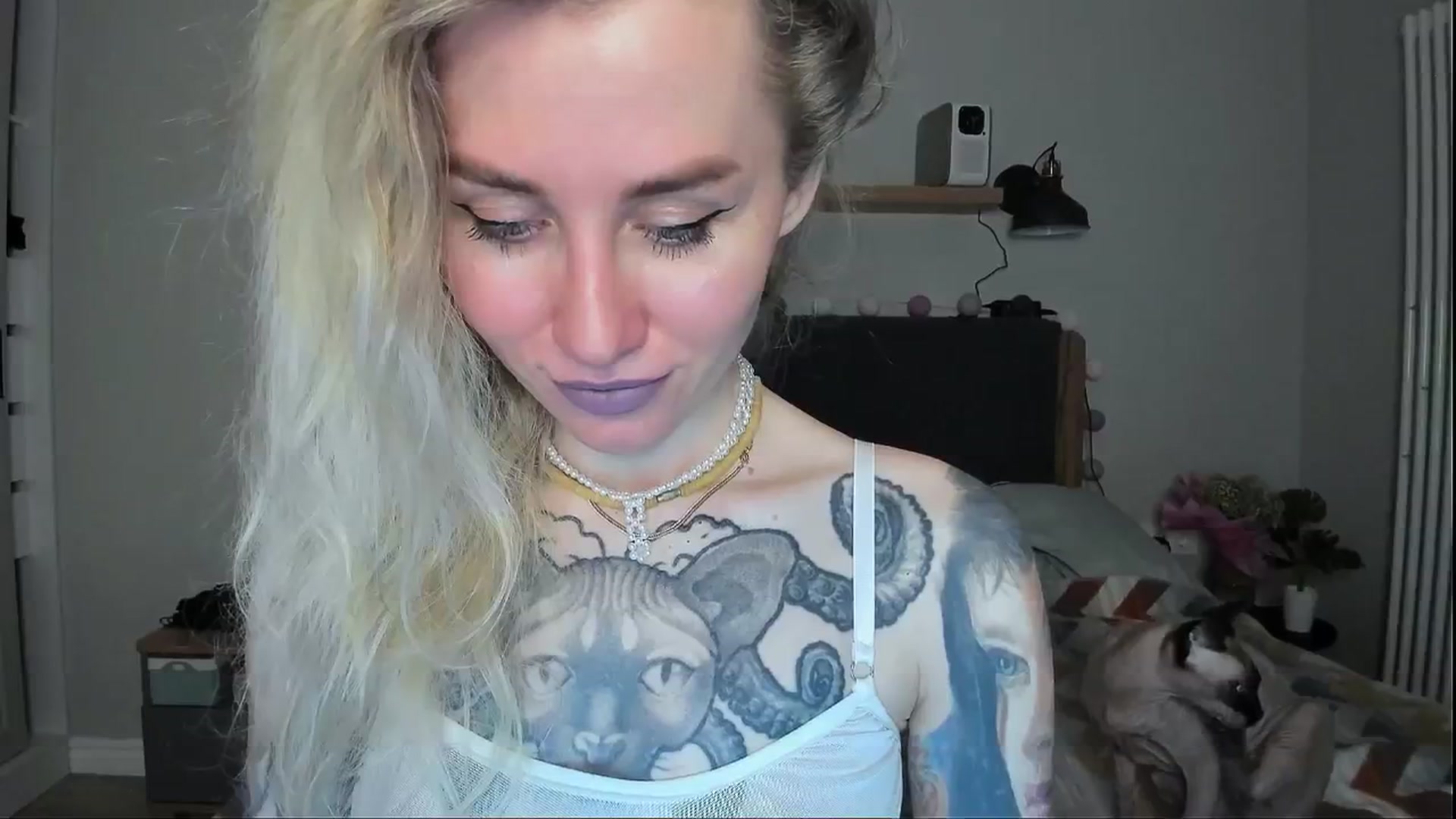 Gallery image thumbnail from Alexa_Smithhh's myfreecams stream on, 06/27/2024, 20:22 image 17 of 20