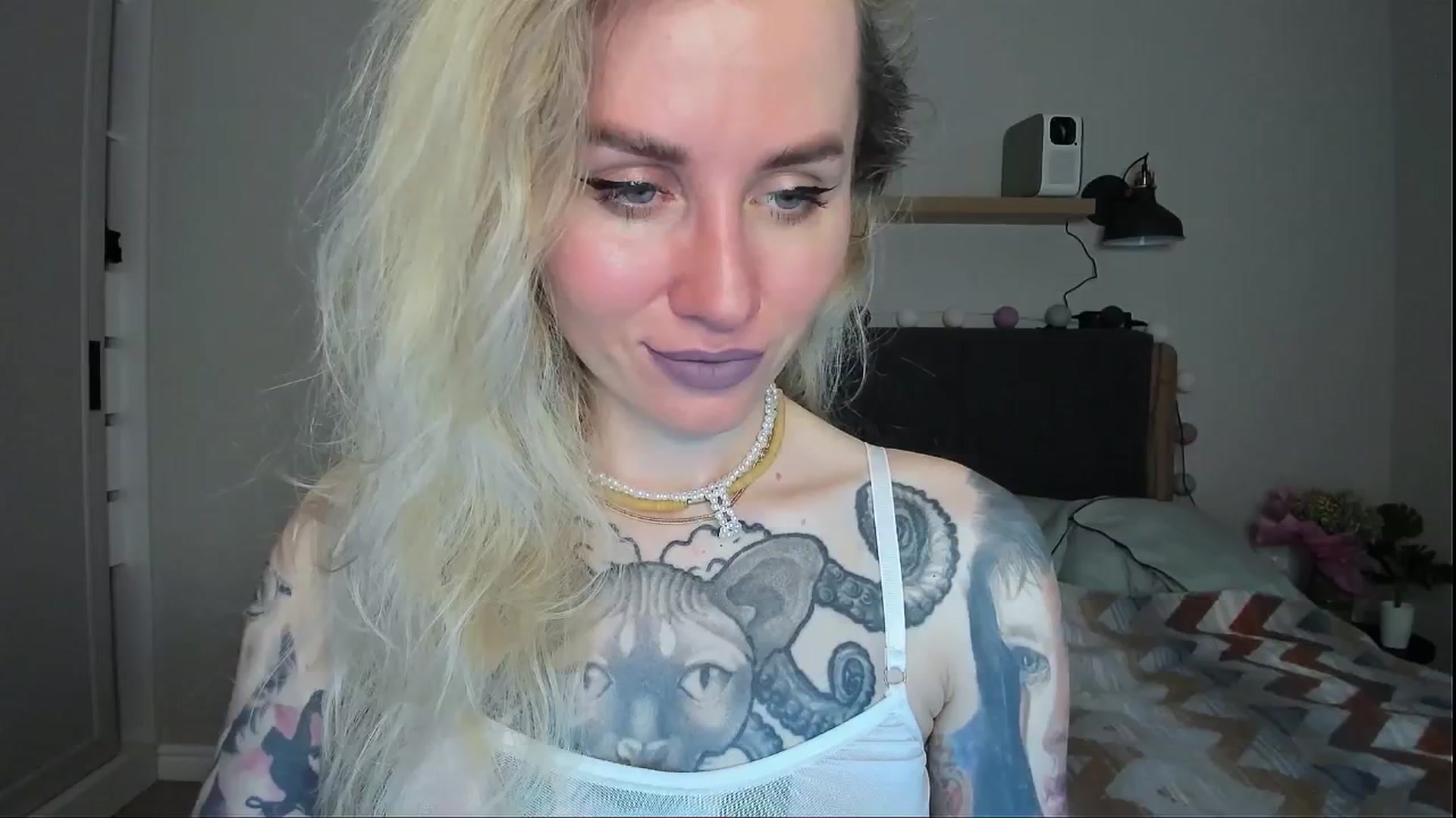 Gallery image thumbnail from Alexa_Smithhh's myfreecams stream on, 06/27/2024, 20:22 image 4 of 20