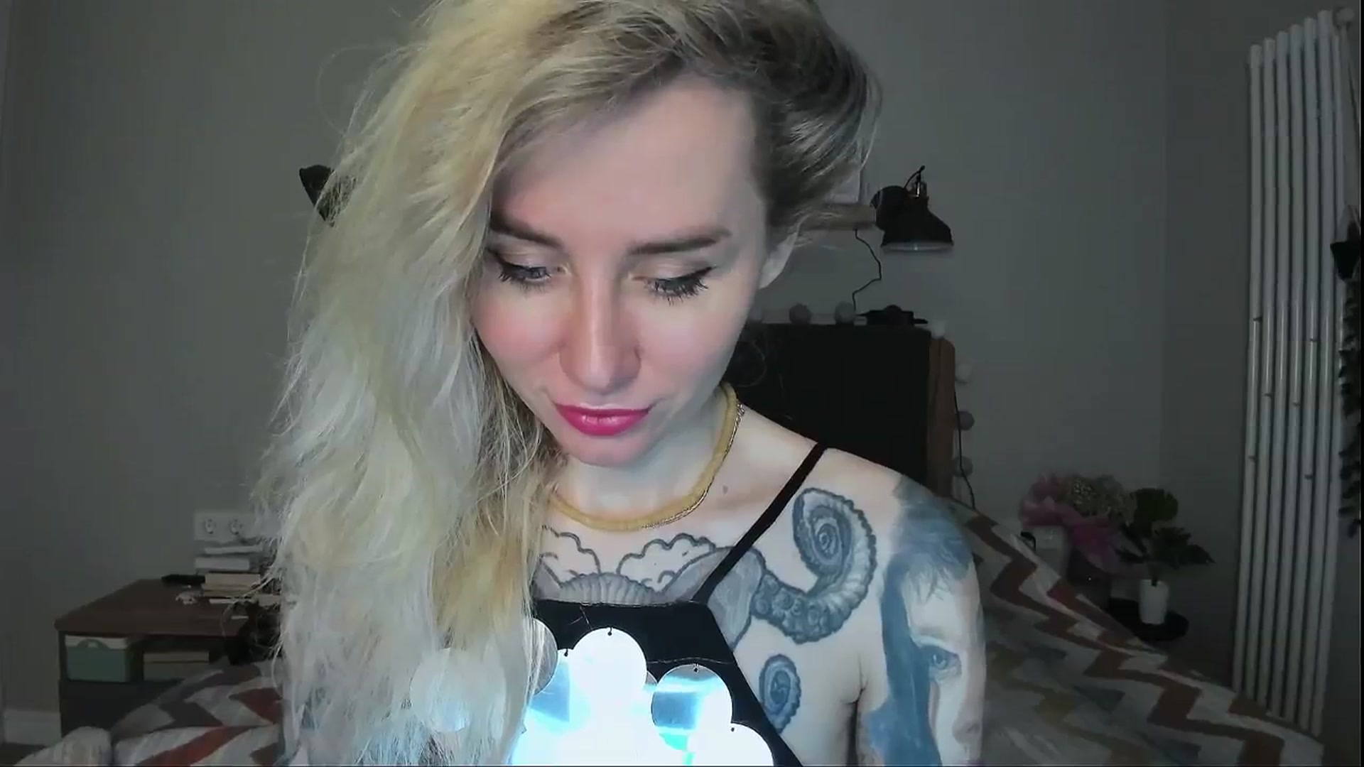 Gallery image thumbnail from Alexa_Smithhh's myfreecams stream on, 06/28/2024, 19:45 image 20 of 20