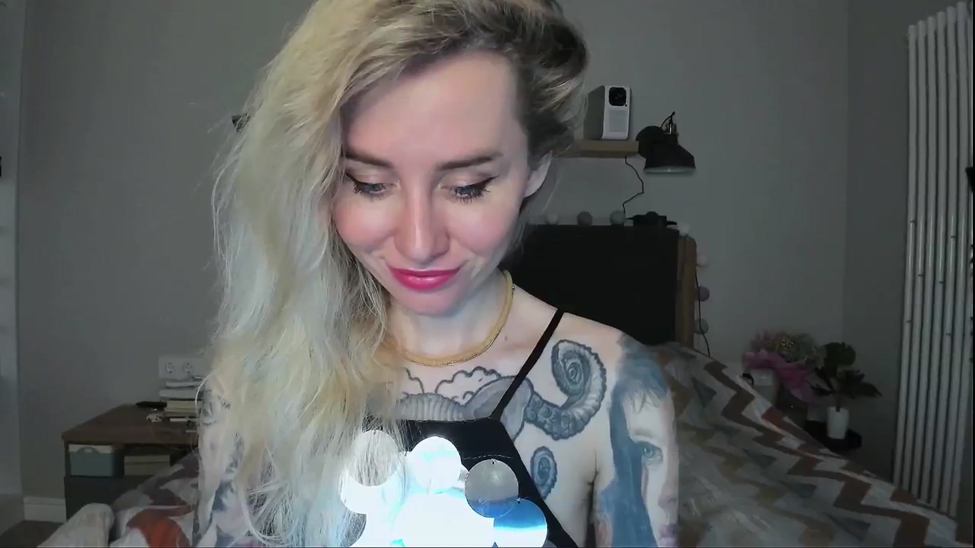 Gallery image thumbnail from Alexa_Smithhh's myfreecams stream on, 06/28/2024, 19:45 image 13 of 20