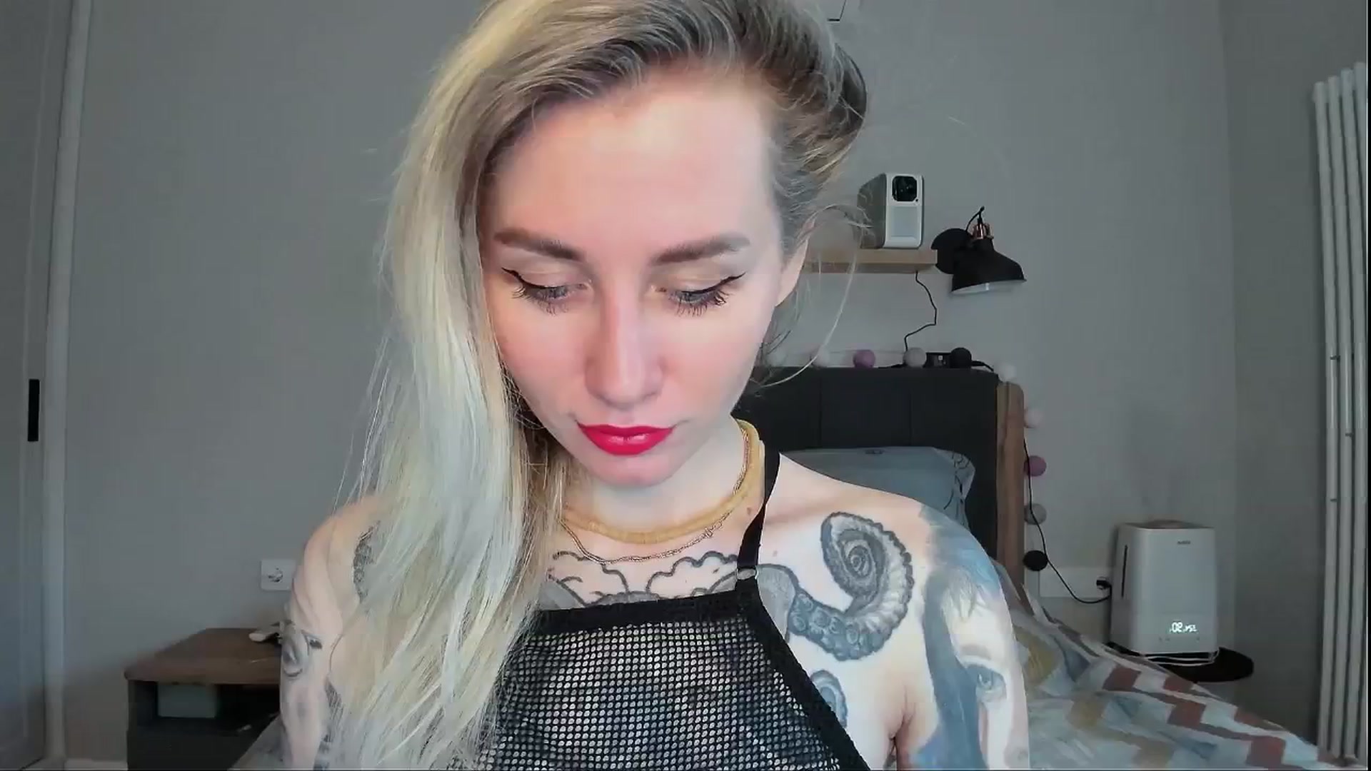 Gallery image thumbnail from Alexa_Smithhh's myfreecams stream on, 07/04/2024, 21:12 image 3 of 20