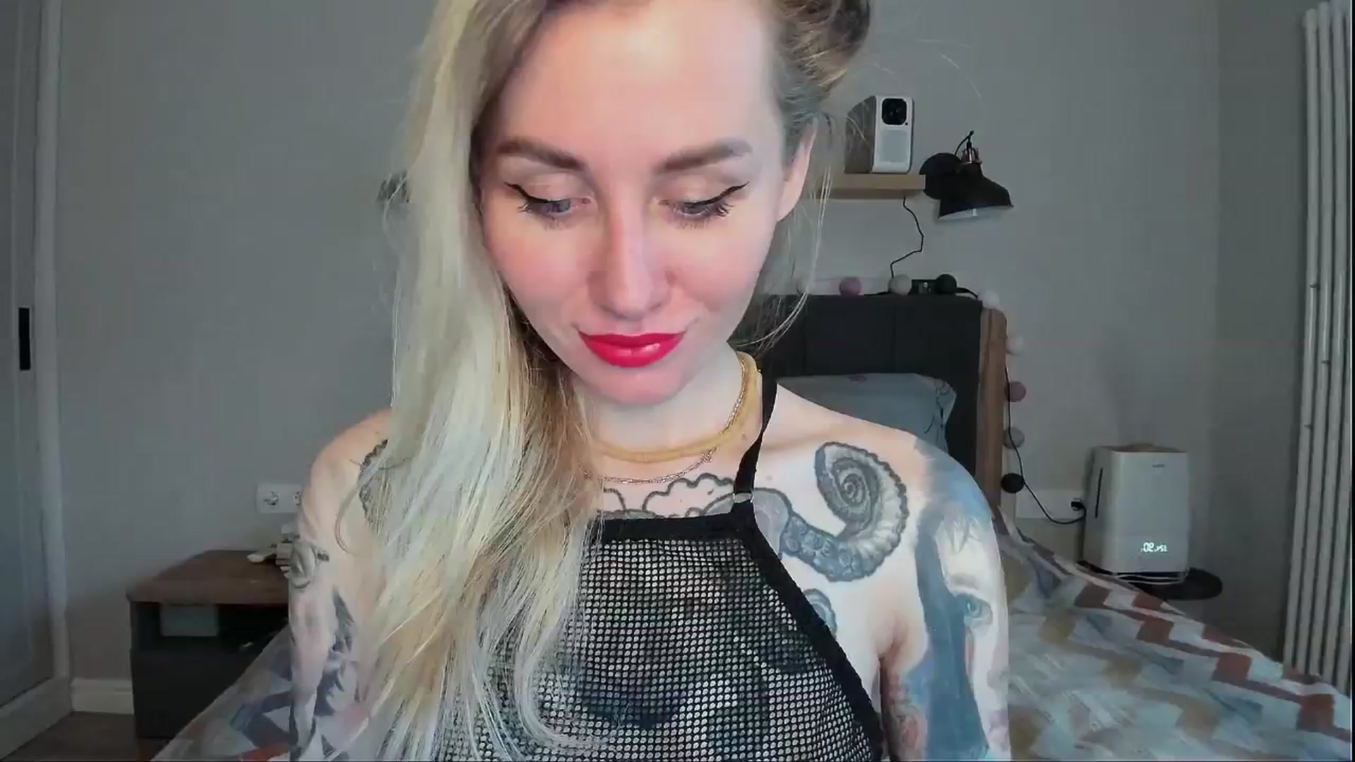 Gallery image thumbnail from Alexa_Smithhh's myfreecams stream on, 07/04/2024, 21:12 image 5 of 20