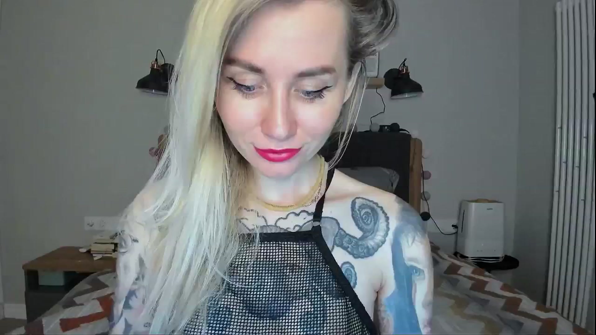 Gallery image thumbnail from Alexa_Smithhh's myfreecams stream on, 07/04/2024, 21:12 image 19 of 20