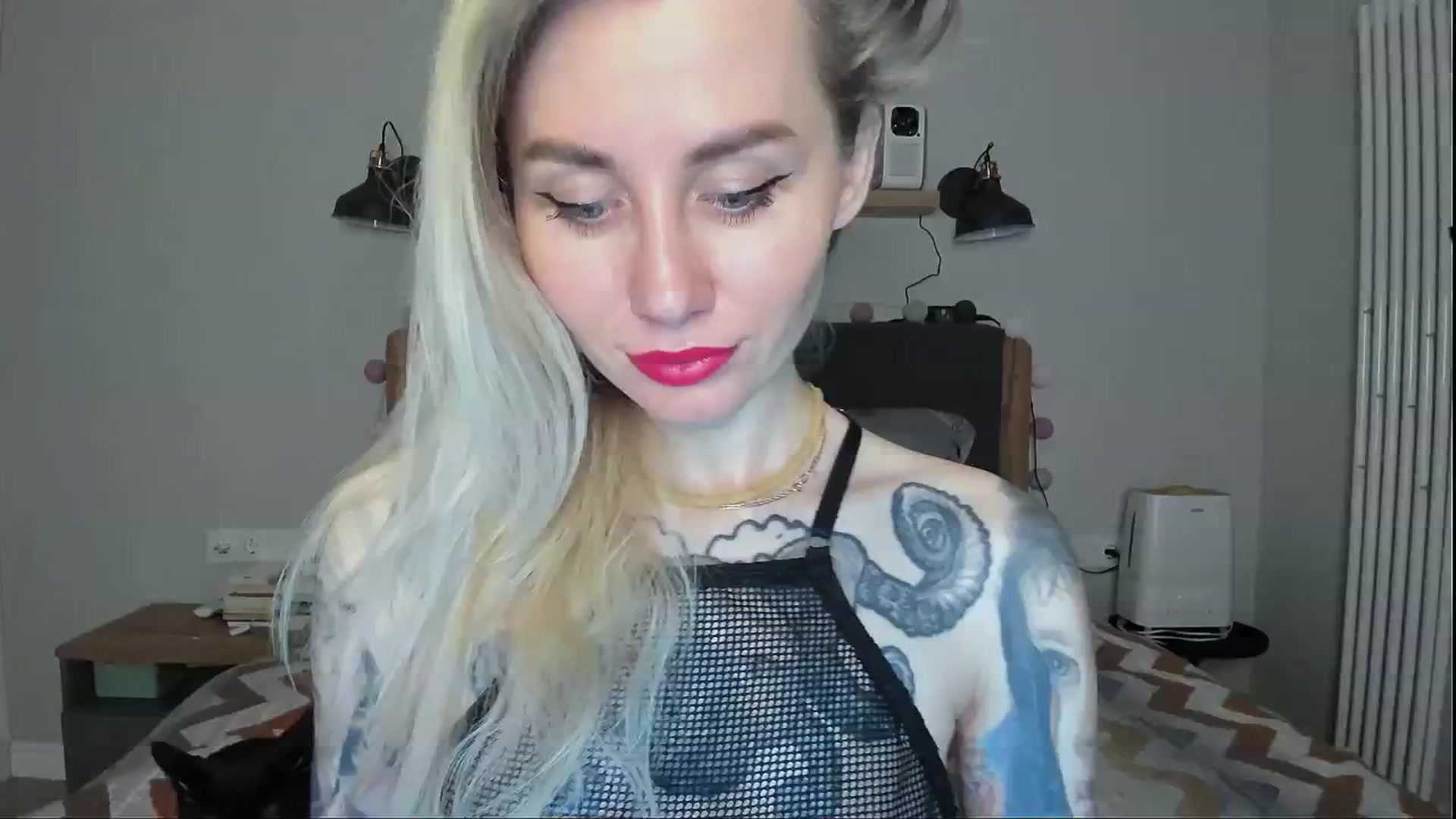 Gallery image thumbnail from Alexa_Smithhh's myfreecams stream on, 07/04/2024, 21:12 image 20 of 20