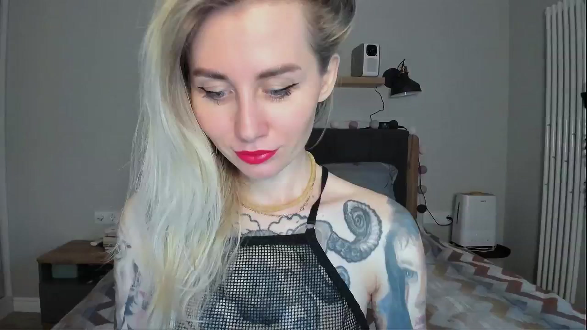 Gallery image thumbnail from Alexa_Smithhh's myfreecams stream on, 07/04/2024, 21:12 image 9 of 20