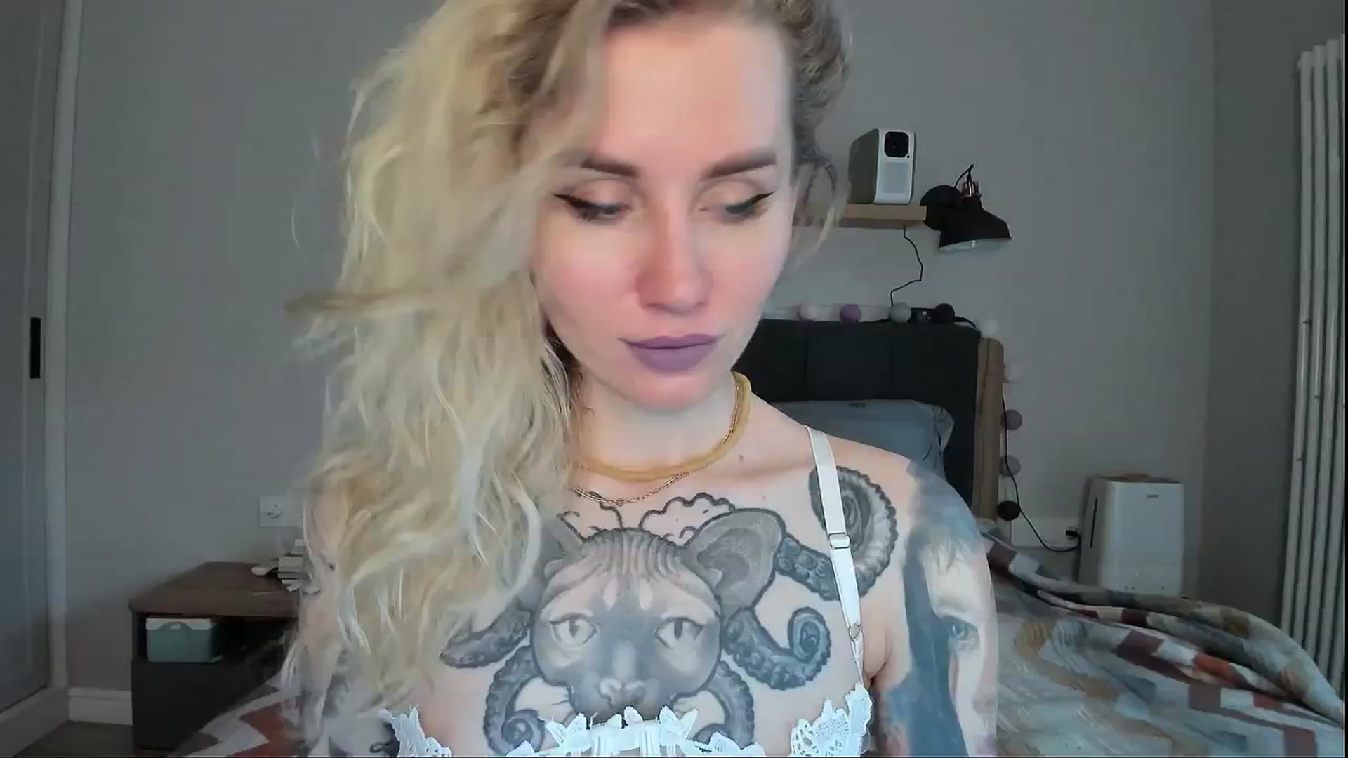 Gallery image thumbnail from Alexa_Smithhh's myfreecams stream on, 07/05/2024, 17:51 image 9 of 20