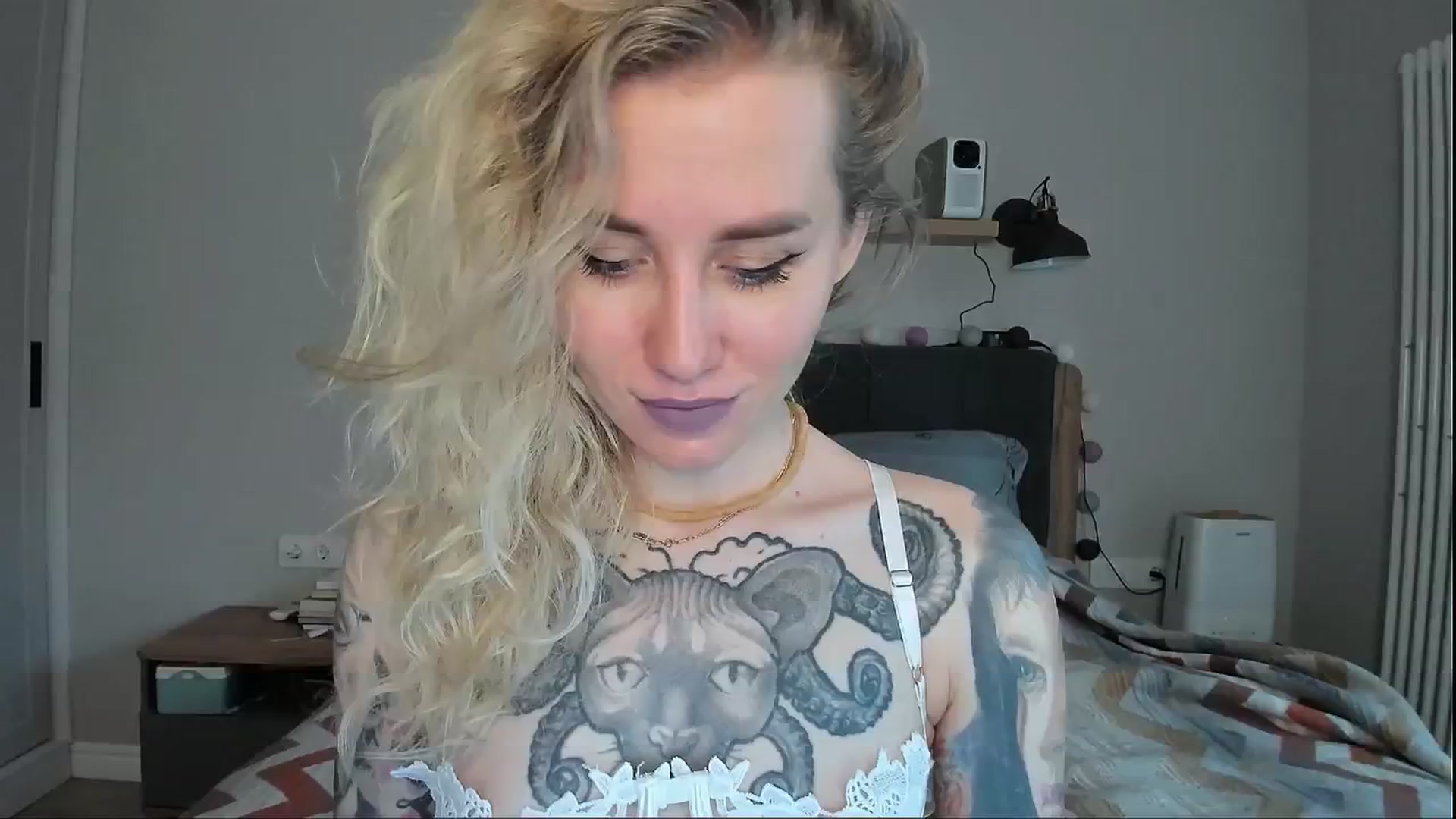Gallery image thumbnail from Alexa_Smithhh's myfreecams stream on, 07/05/2024, 17:51 image 18 of 20