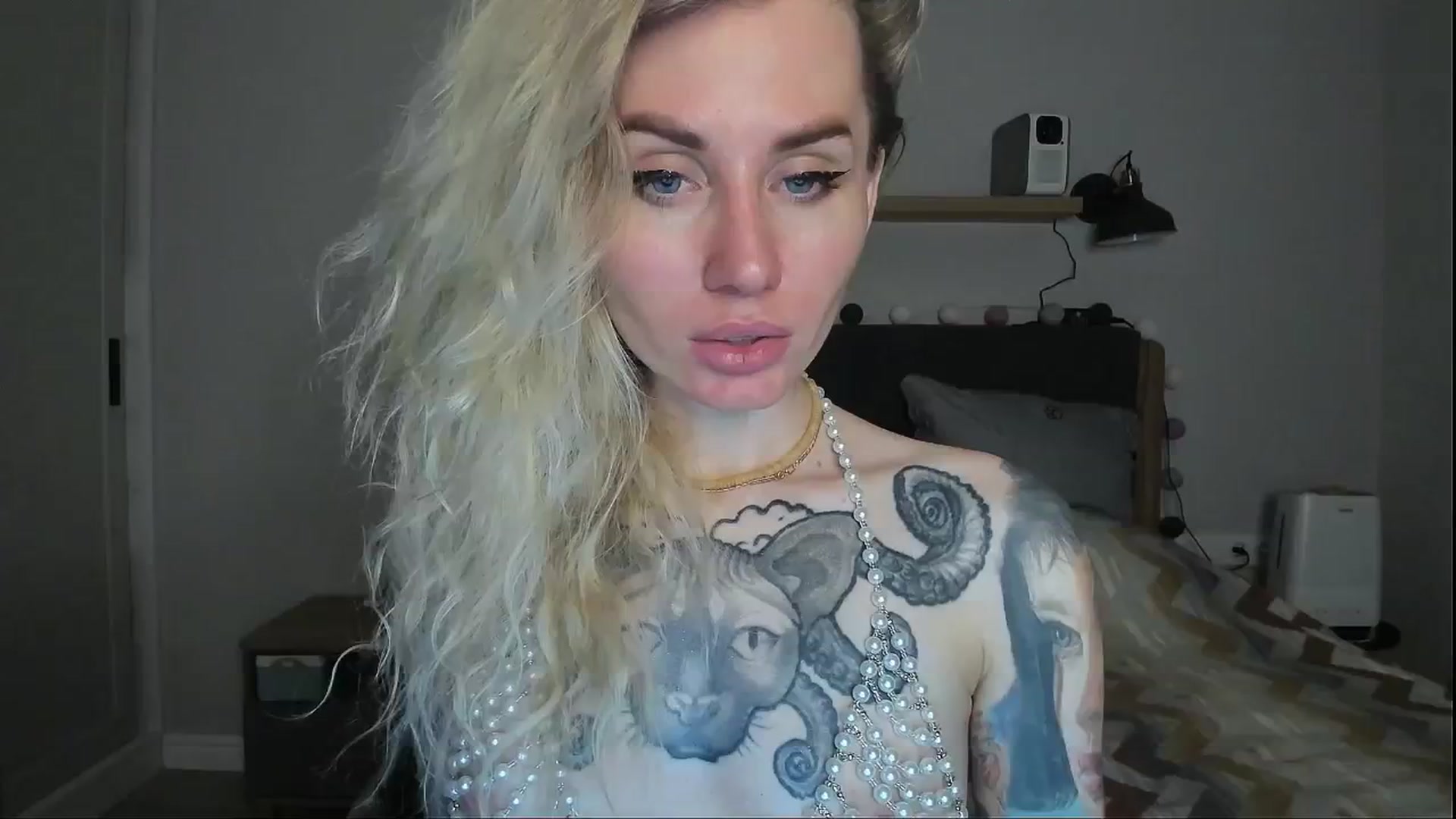 Gallery image thumbnail from Alexa_Smithhh's myfreecams stream on, 07/07/2024, 20:12 image 12 of 20