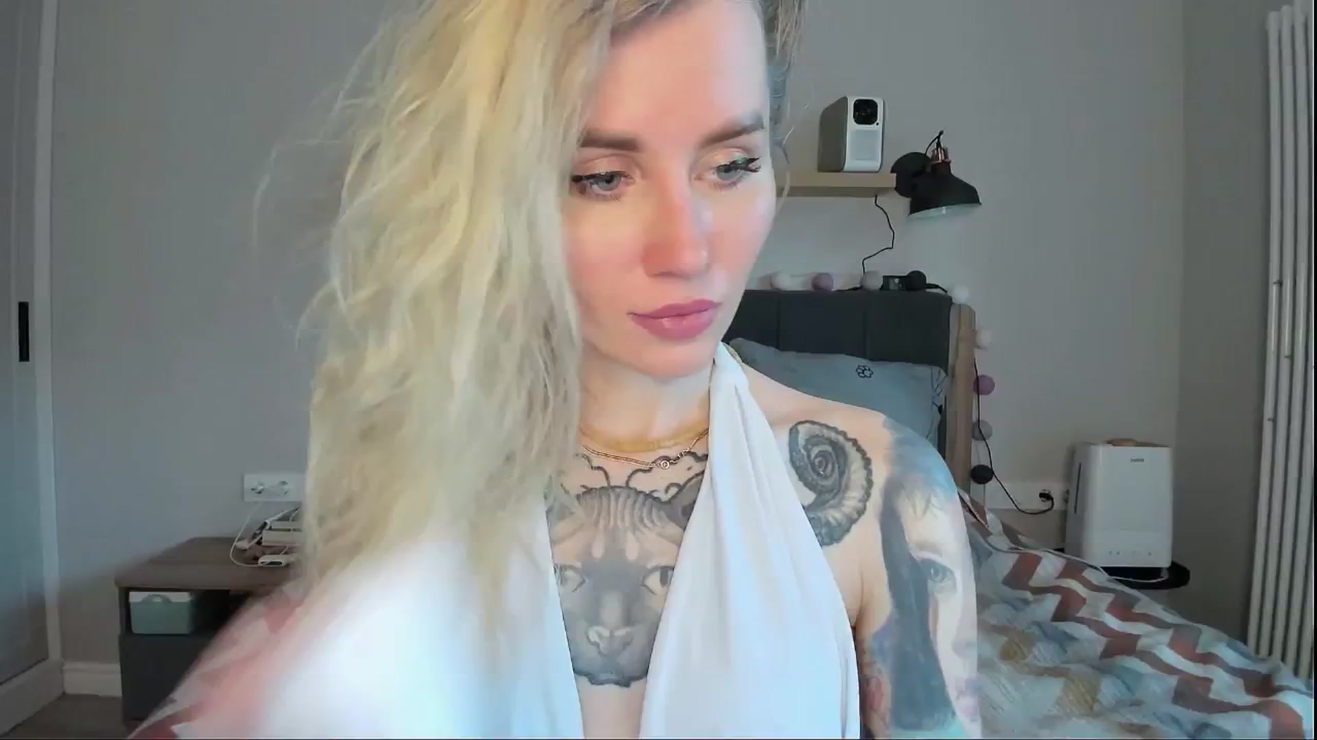 Gallery image thumbnail from Alexa_Smithhh's myfreecams stream on, 07/08/2024, 19:39 image 7 of 20