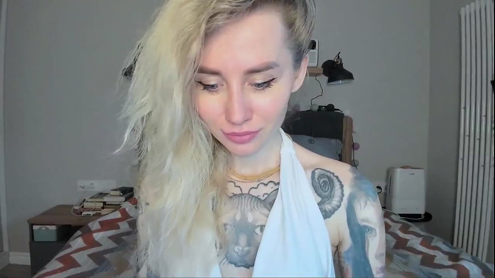 Gallery image thumbnail from Alexa_Smithhh's myfreecams stream on, 07/08/2024, 19:39 image 16 of 20