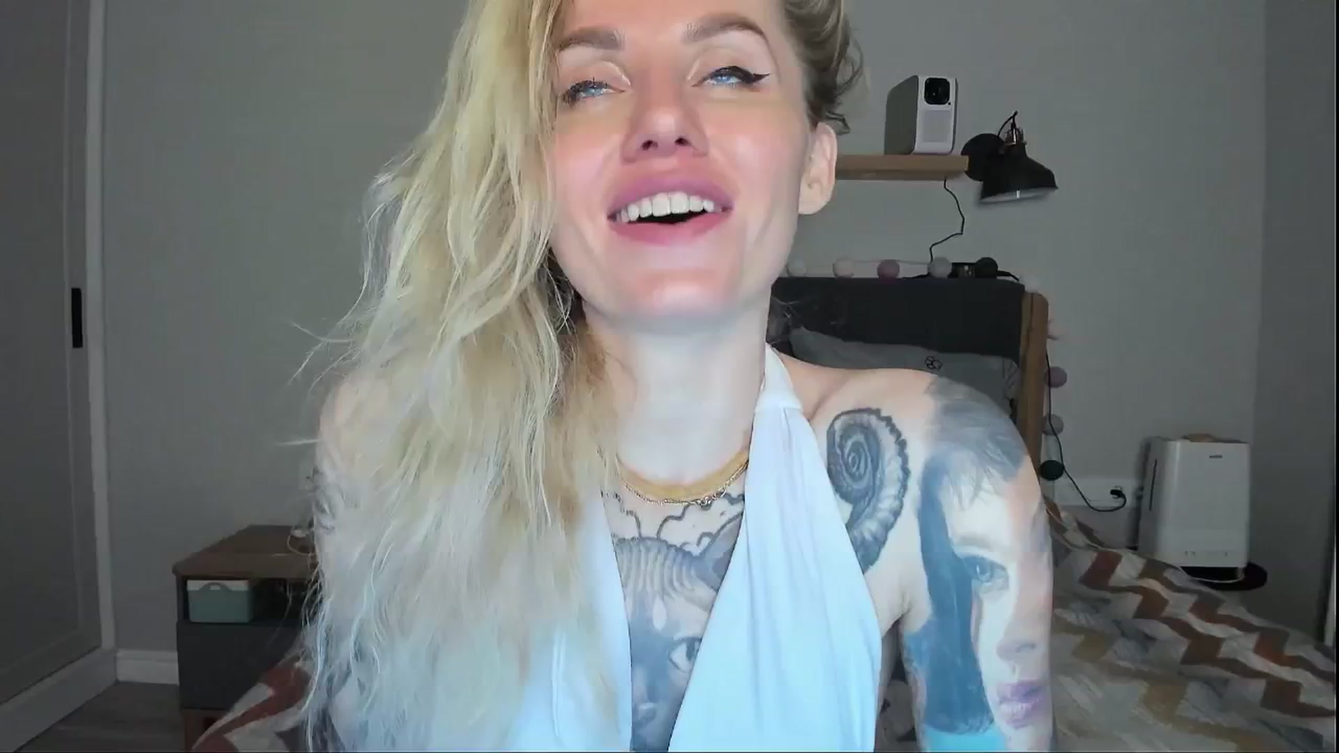 Gallery image thumbnail from Alexa_Smithhh's myfreecams stream on, 07/08/2024, 21:12 image 3 of 20