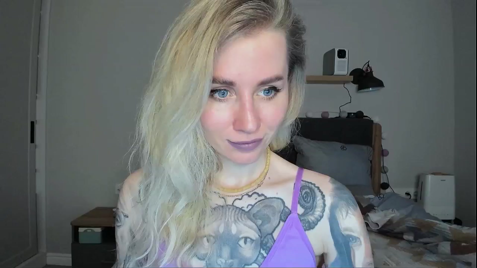 Gallery image thumbnail from Alexa_Smithhh's myfreecams stream on, 07/09/2024, 20:39 image 7 of 20