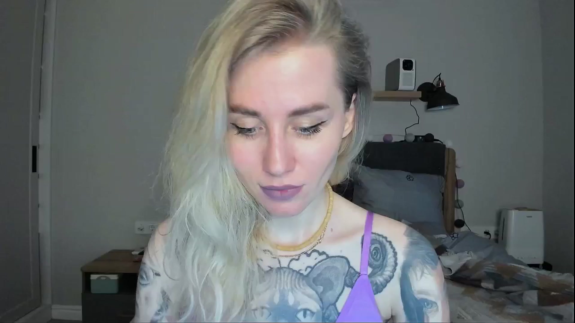 Gallery image thumbnail from Alexa_Smithhh's myfreecams stream on, 07/09/2024, 20:39 image 6 of 20