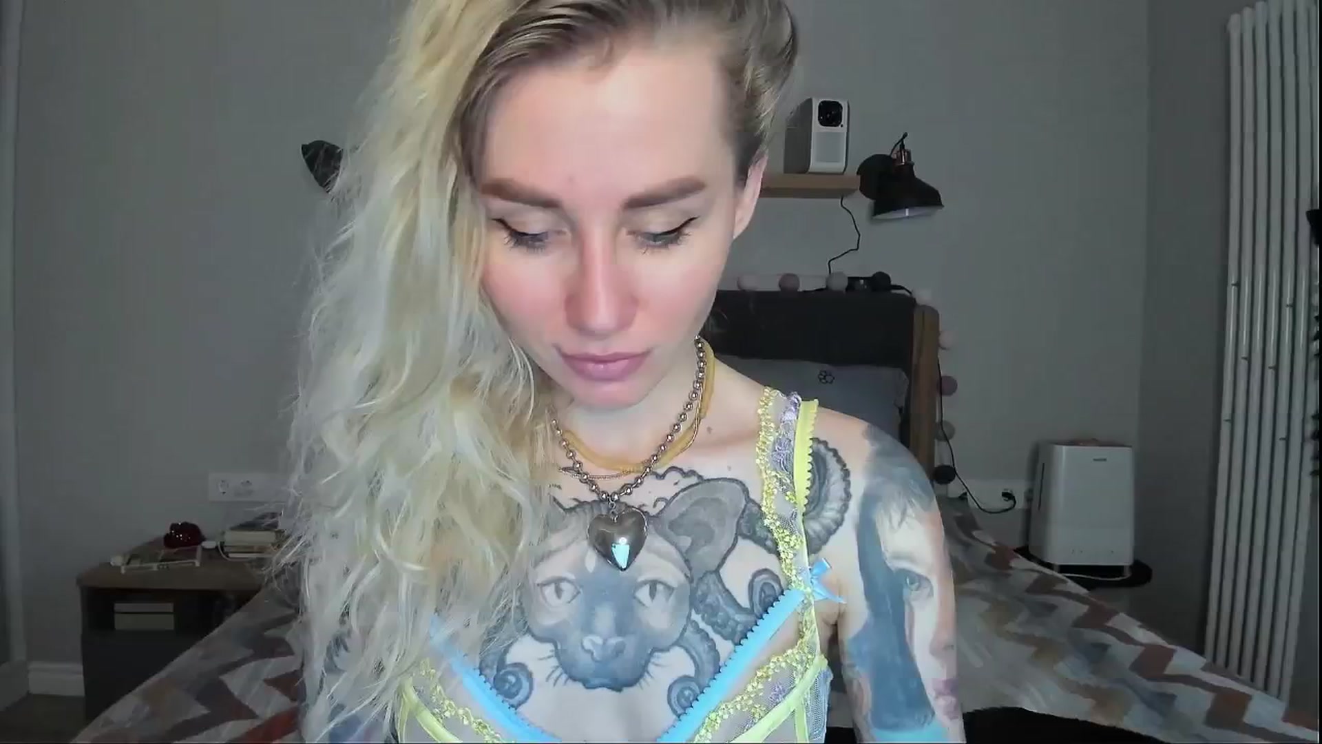 Gallery image thumbnail from Alexa_Smithhh's myfreecams stream on, 07/14/2024, 18:18 image 16 of 20