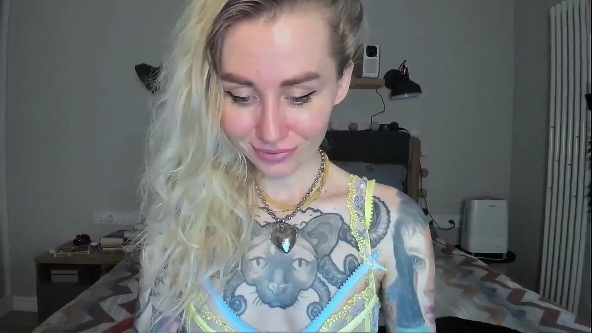 Gallery image thumbnail from Alexa_Smithhh's myfreecams stream on, 07/14/2024, 18:18 image 17 of 20
