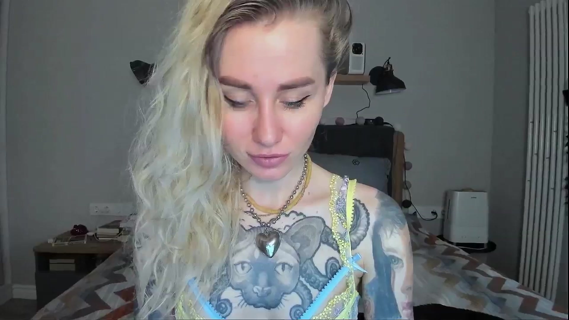Gallery image thumbnail from Alexa_Smithhh's myfreecams stream on, 07/14/2024, 18:18 image 12 of 20