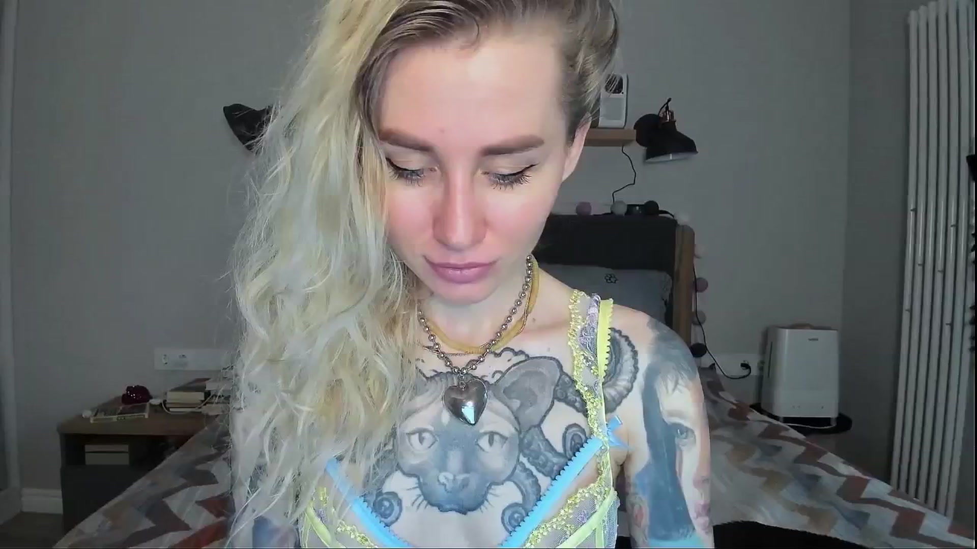 Gallery image thumbnail from Alexa_Smithhh's myfreecams stream on, 07/14/2024, 18:18 image 8 of 20