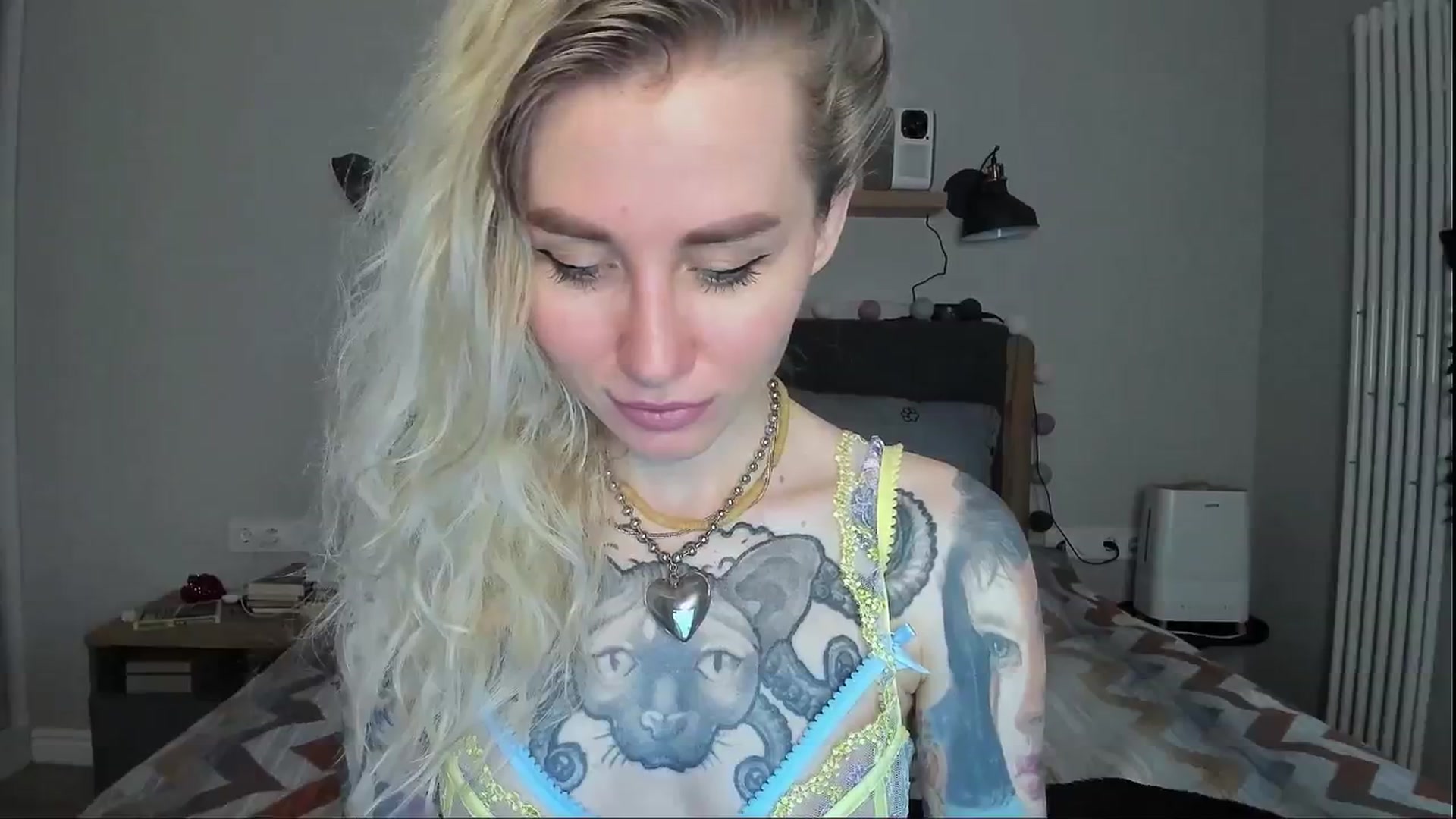 Gallery image thumbnail from Alexa_Smithhh's myfreecams stream on, 07/14/2024, 18:18 image 18 of 20
