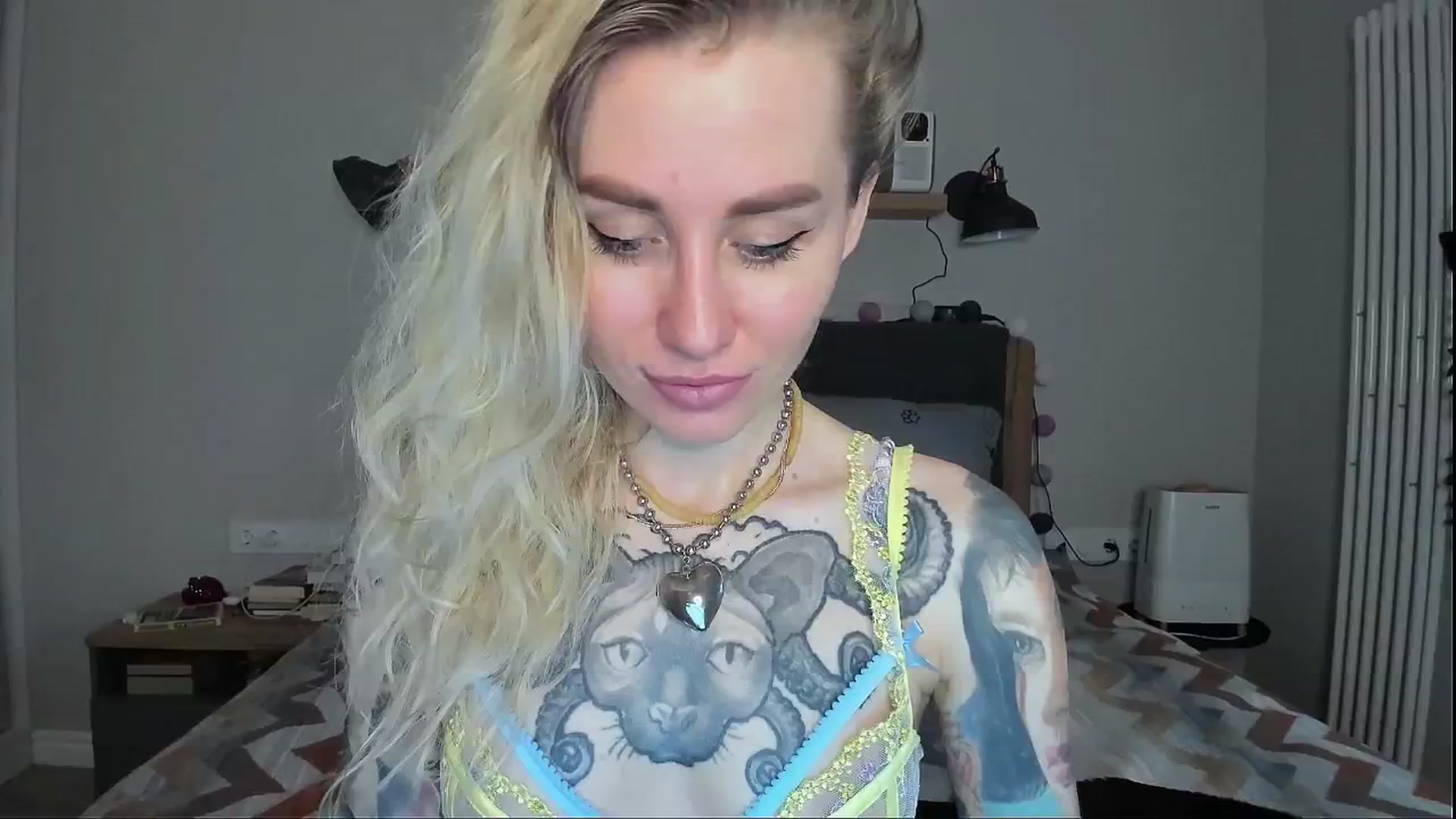 Gallery image thumbnail from Alexa_Smithhh's myfreecams stream on, 07/14/2024, 18:18 image 7 of 20