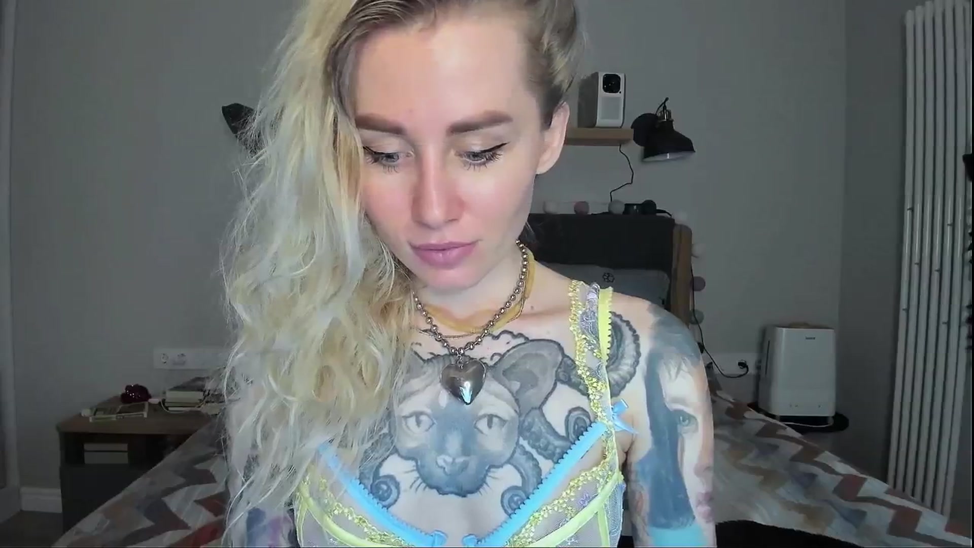 Gallery image thumbnail from Alexa_Smithhh's myfreecams stream on, 07/14/2024, 18:18 image 14 of 20