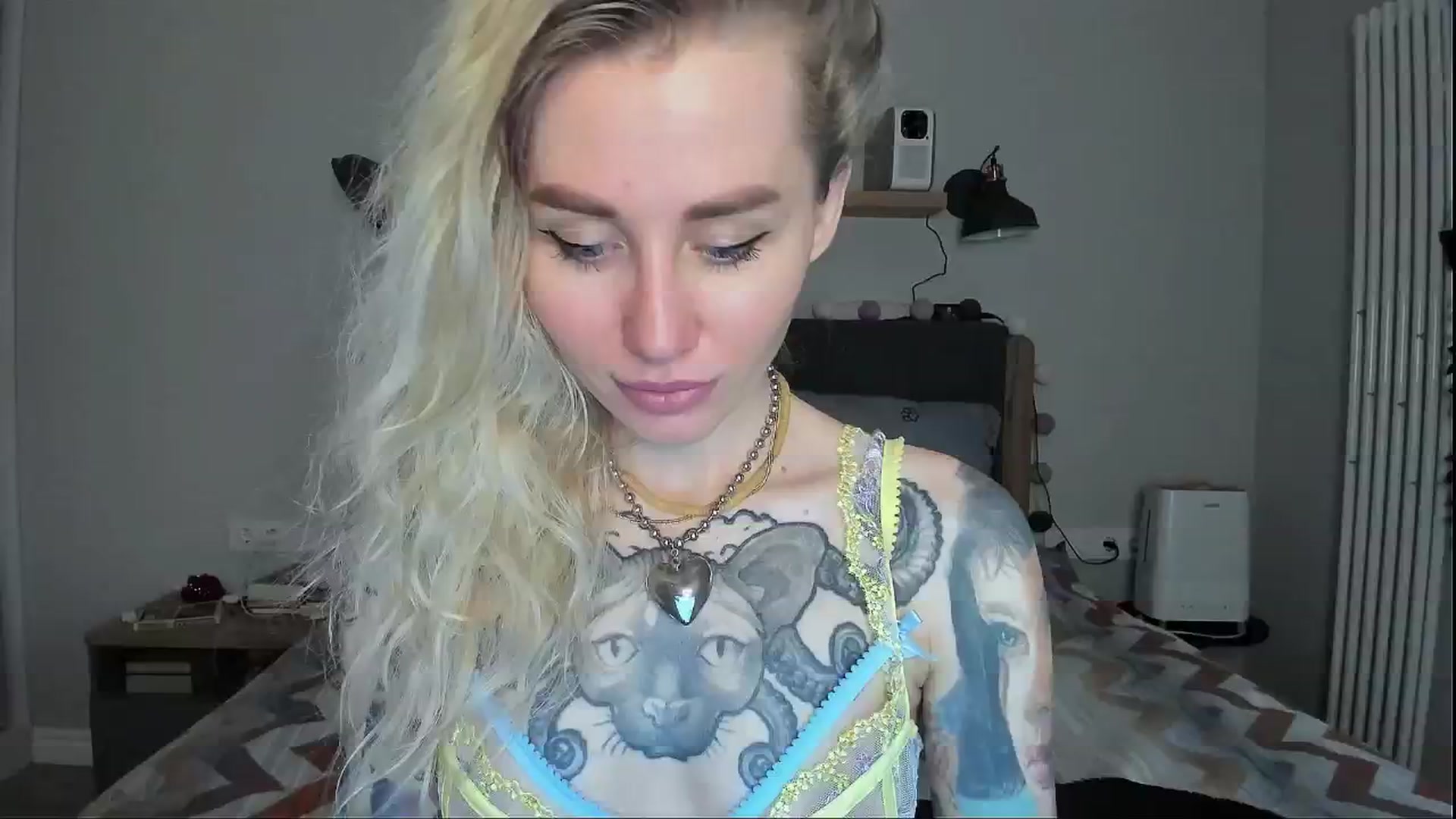 Gallery image thumbnail from Alexa_Smithhh's myfreecams stream on, 07/14/2024, 18:18 image 15 of 20