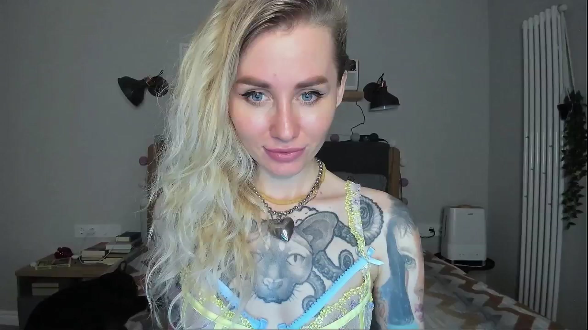 Gallery image thumbnail from Alexa_Smithhh's myfreecams stream on, 07/14/2024, 21:12 image 5 of 20