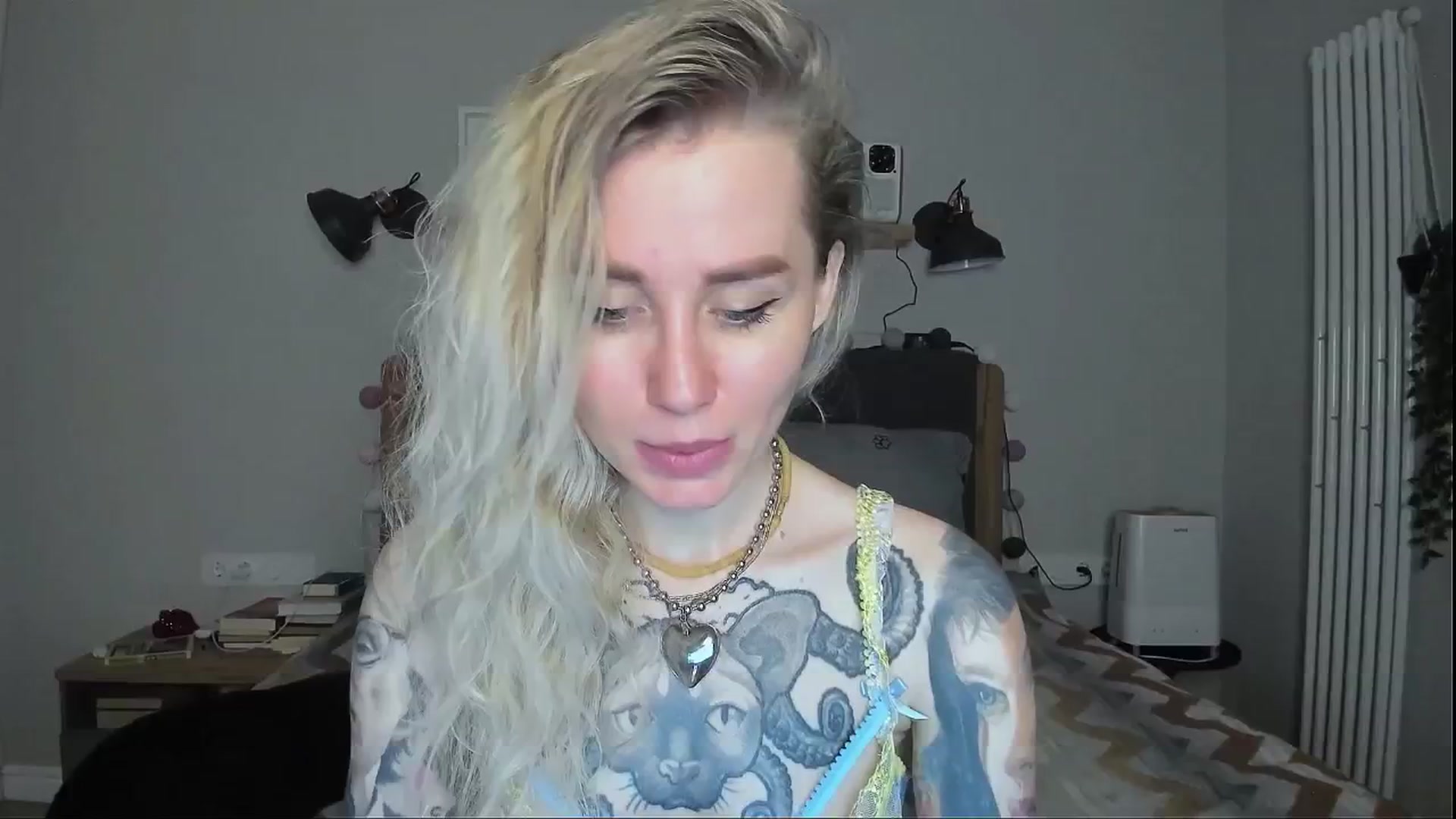 Gallery image thumbnail from Alexa_Smithhh's myfreecams stream on, 07/14/2024, 21:12 image 15 of 20