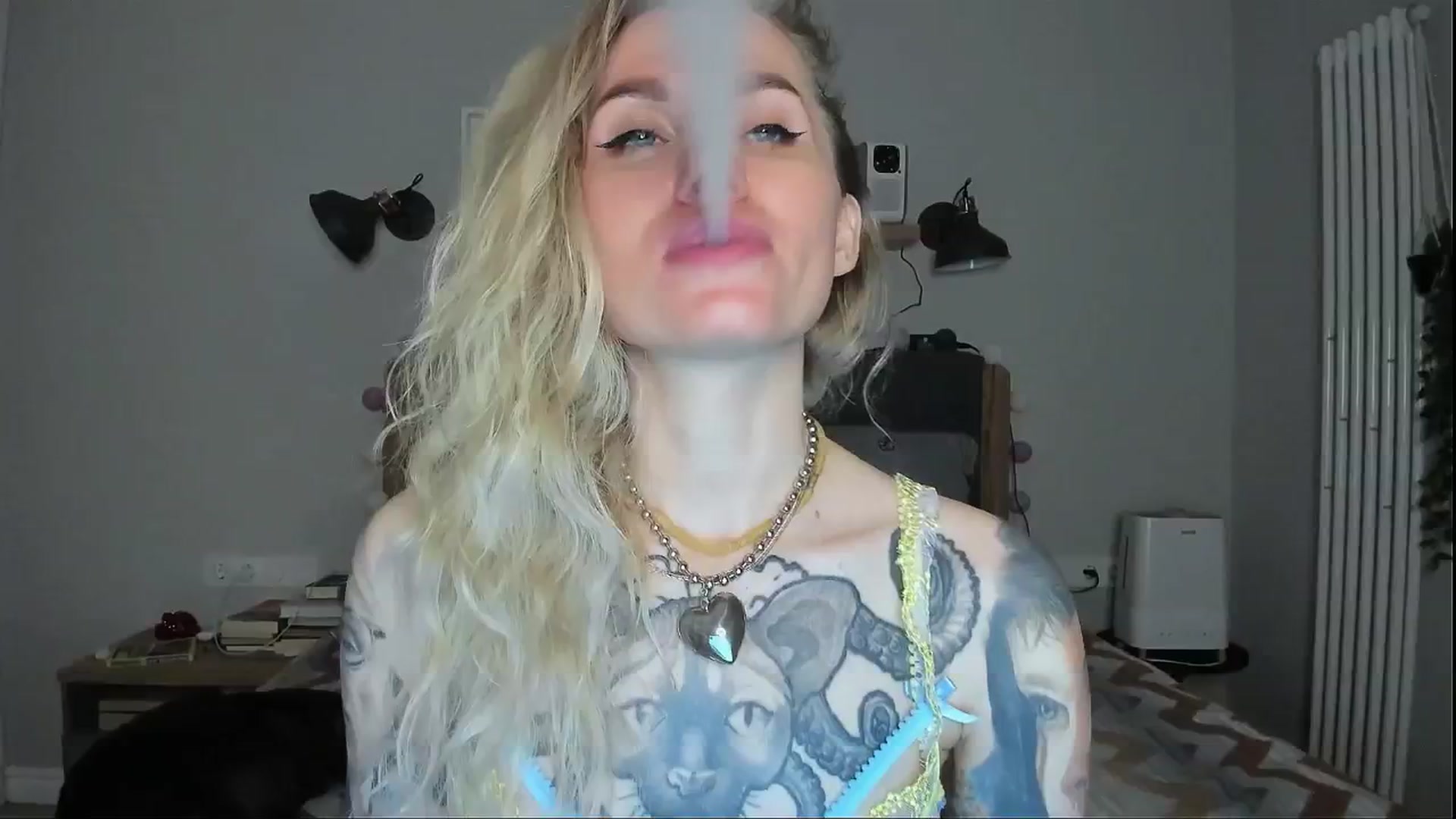 Gallery image thumbnail from Alexa_Smithhh's myfreecams stream on, 07/14/2024, 21:12 image 9 of 20