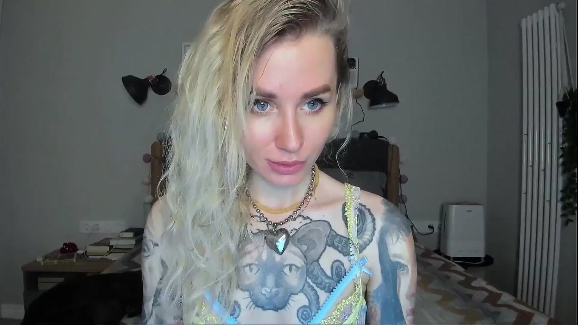 Gallery image thumbnail from Alexa_Smithhh's myfreecams stream on, 07/14/2024, 21:12 image 10 of 20