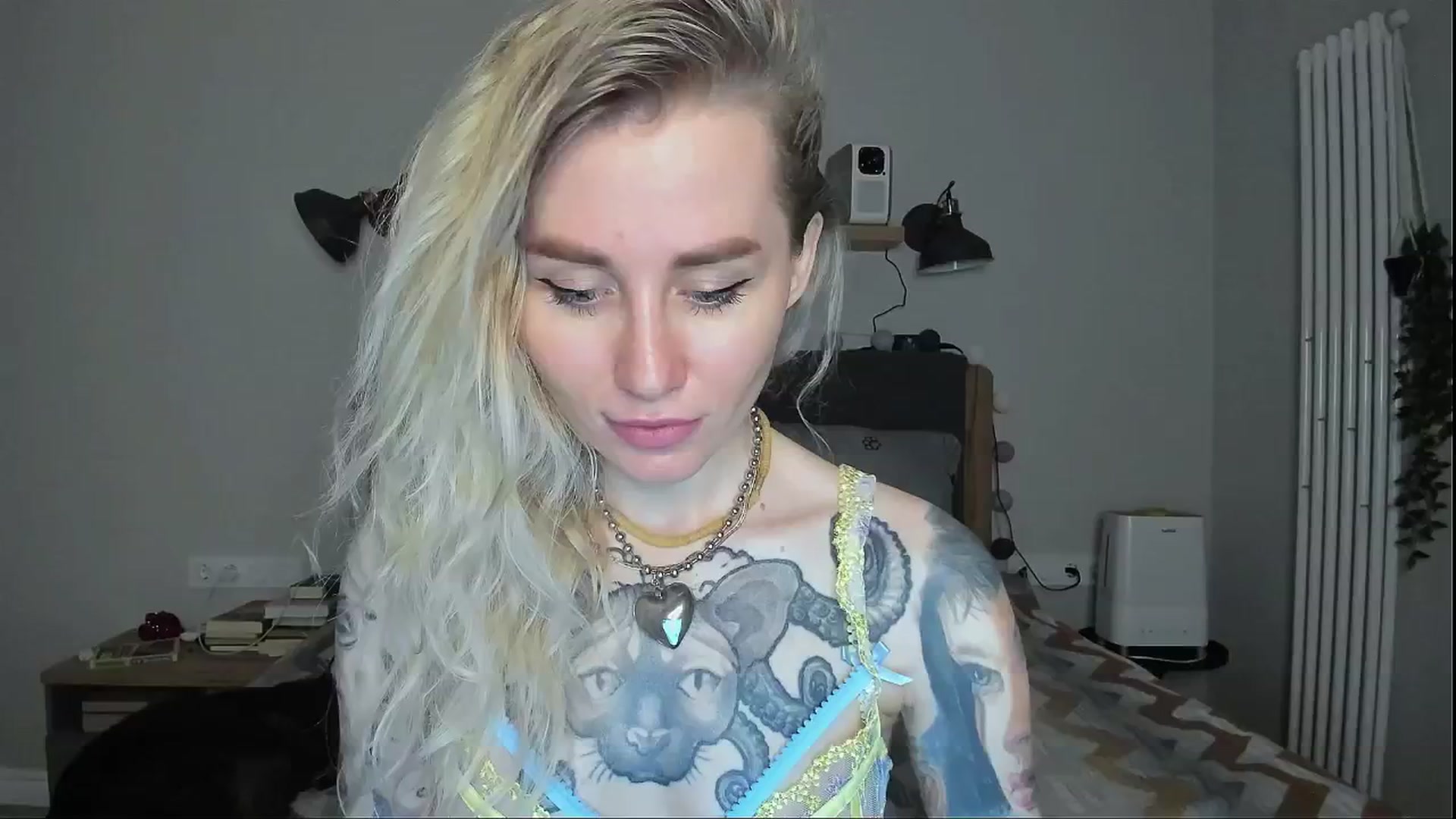 Gallery image thumbnail from Alexa_Smithhh's myfreecams stream on, 07/14/2024, 21:12 image 8 of 20