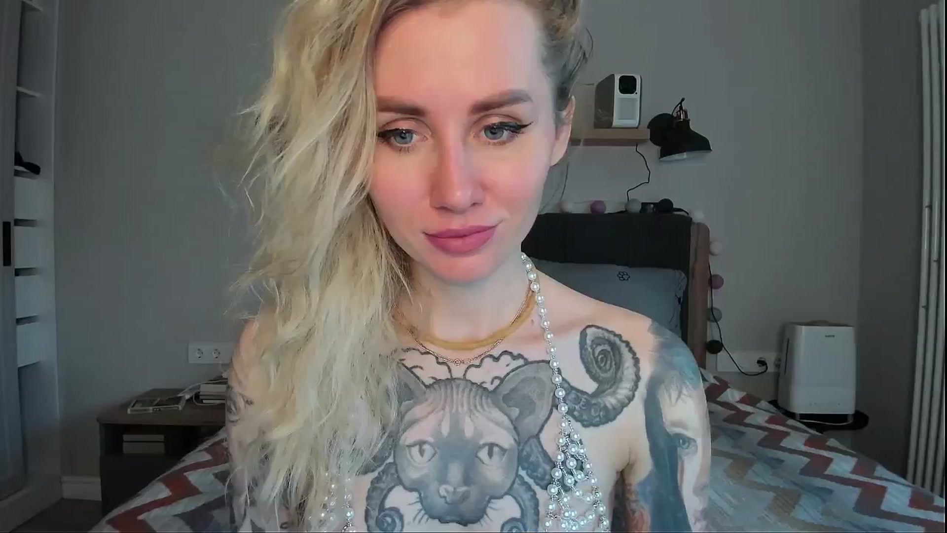 Gallery image thumbnail from Alexa_Smithhh's myfreecams stream on, 07/16/2024, 18:31 image 6 of 20