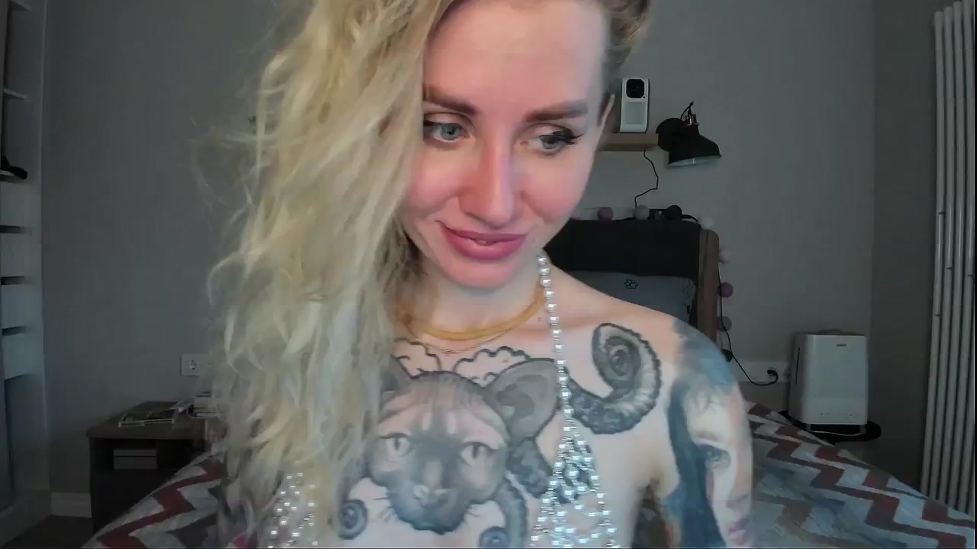 Gallery image thumbnail from Alexa_Smithhh's myfreecams stream on, 07/16/2024, 18:31 image 17 of 20