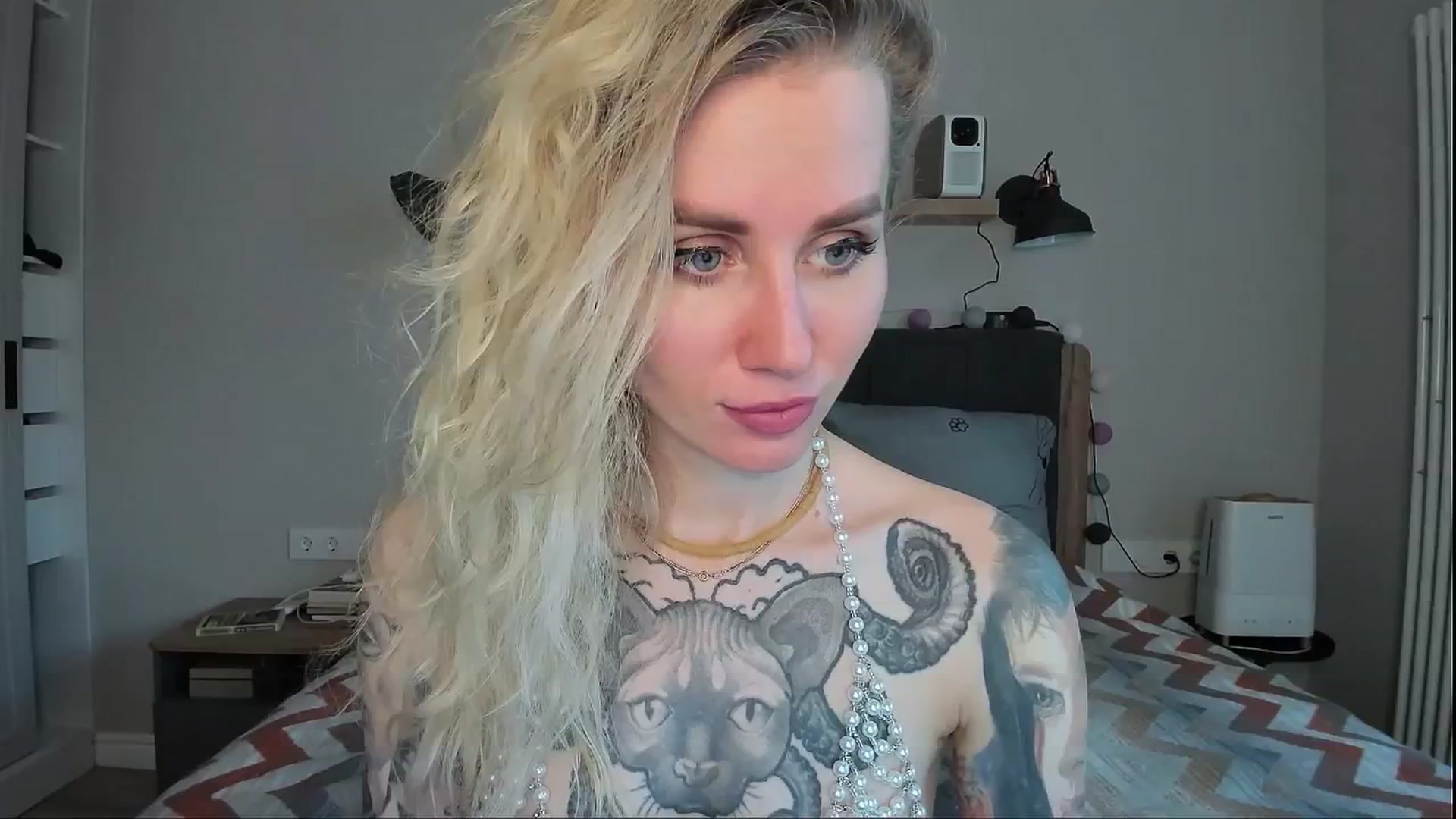 Gallery image thumbnail from Alexa_Smithhh's myfreecams stream on, 07/16/2024, 18:31 image 1 of 20